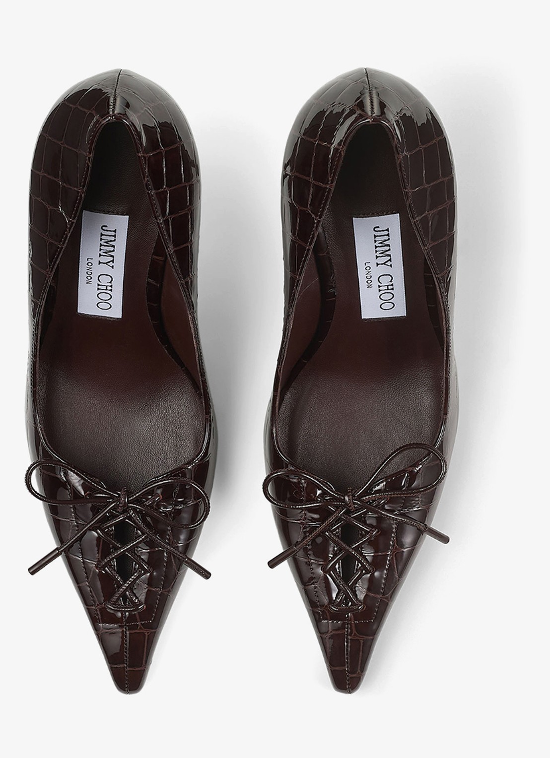 Jimmy Choo Scarlett 95 pump van kalfsleer met crocostructuur - detail 4 donkerbruin