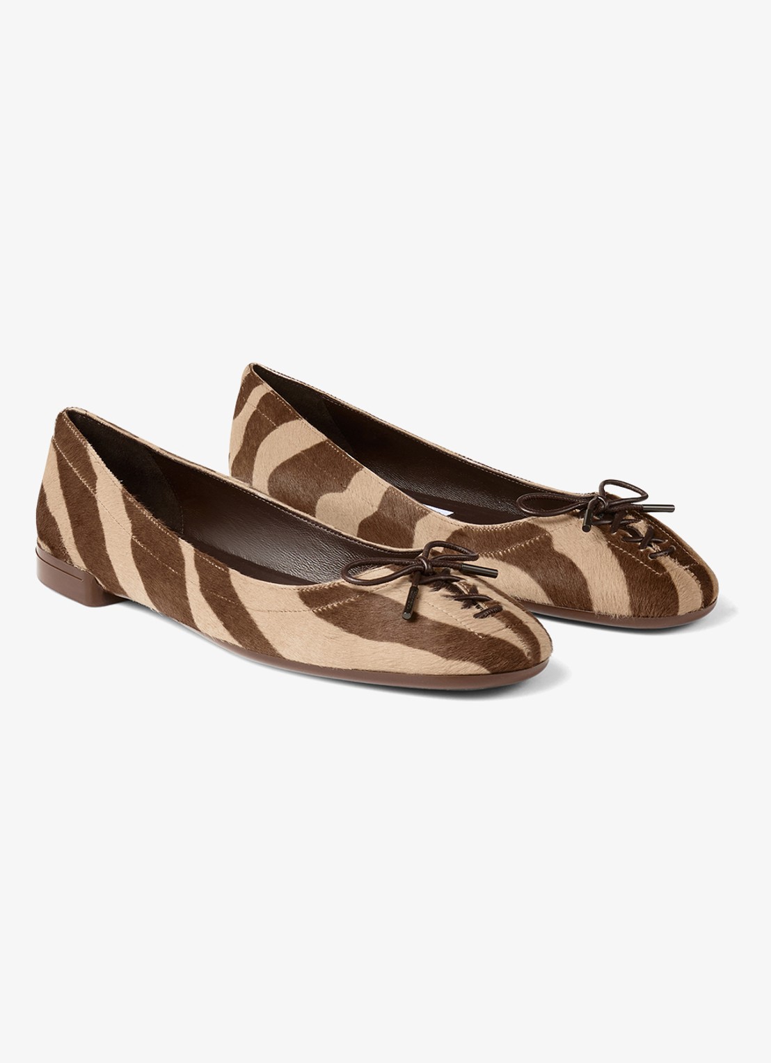 Jimmy Choo Scarlett ballerina van kalfsleer met ponyhair - voorkant 5 bruin