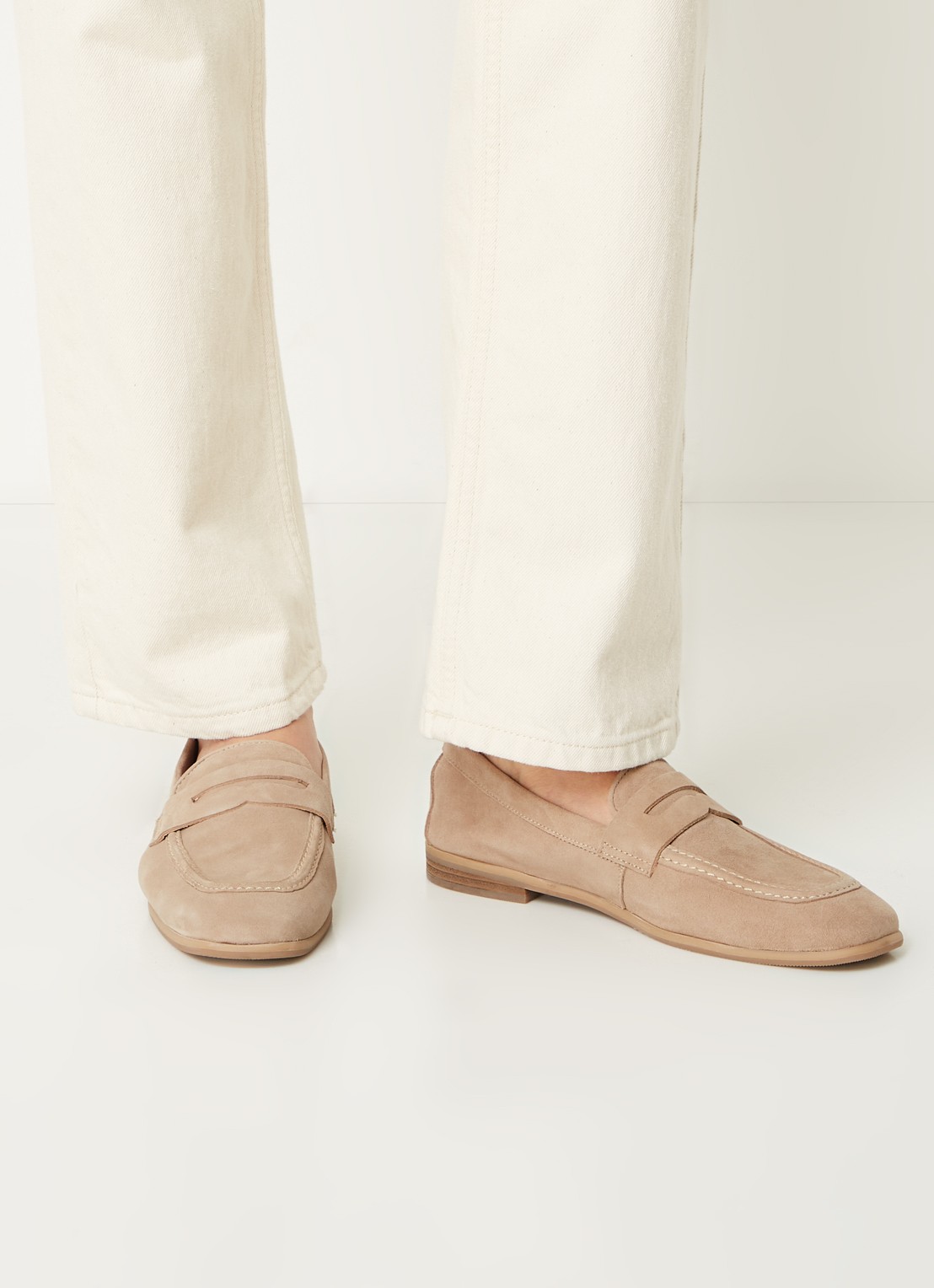 Jonak Aca loafer van suède  - voorkant 6 beige