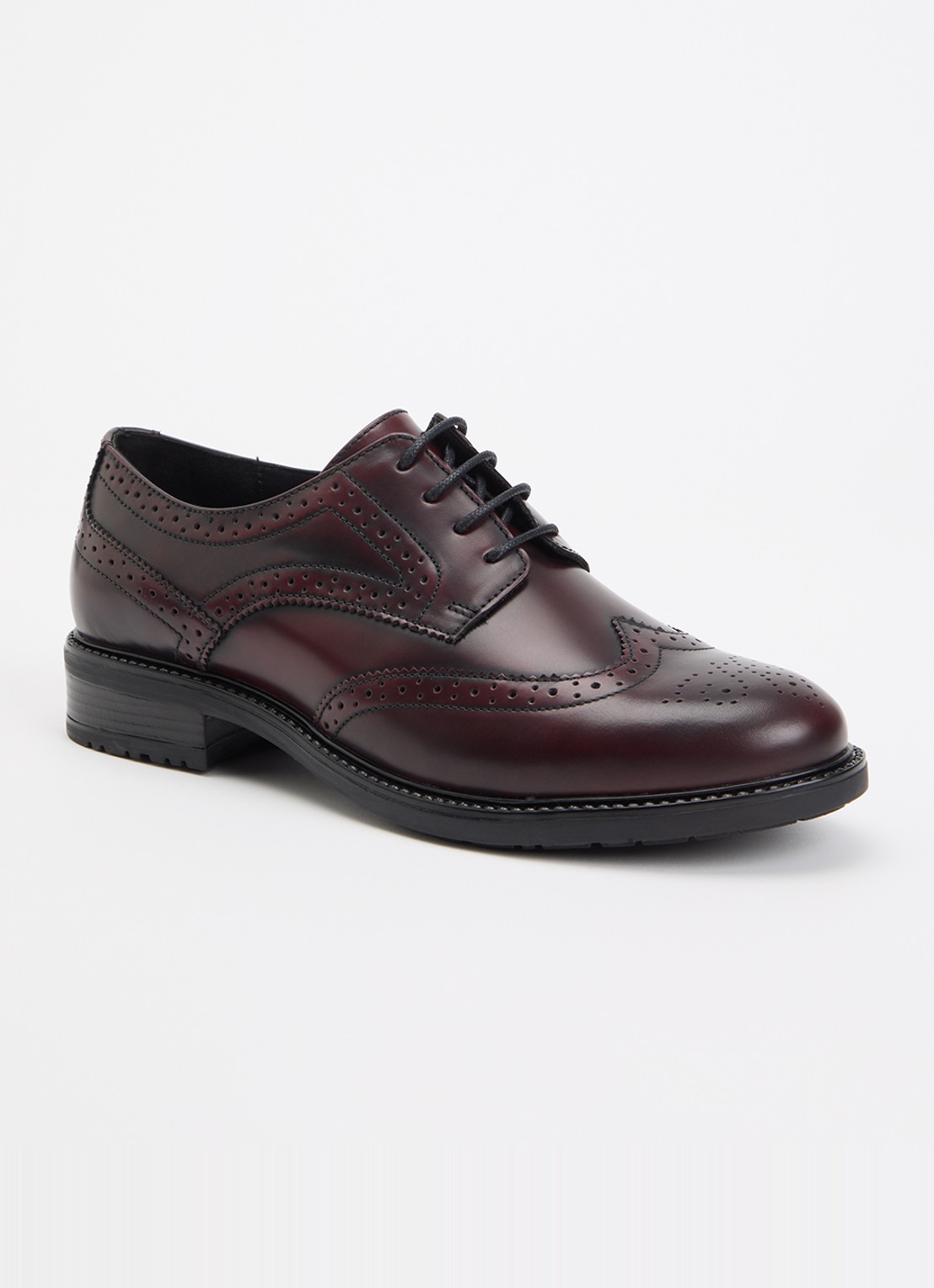 Jonak Altitude brogue van leer - voorkant bordeauxrood