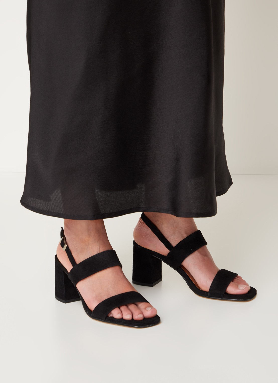 Jonak Vico sandalette van geitensuède  - voorkant 6 zwart
