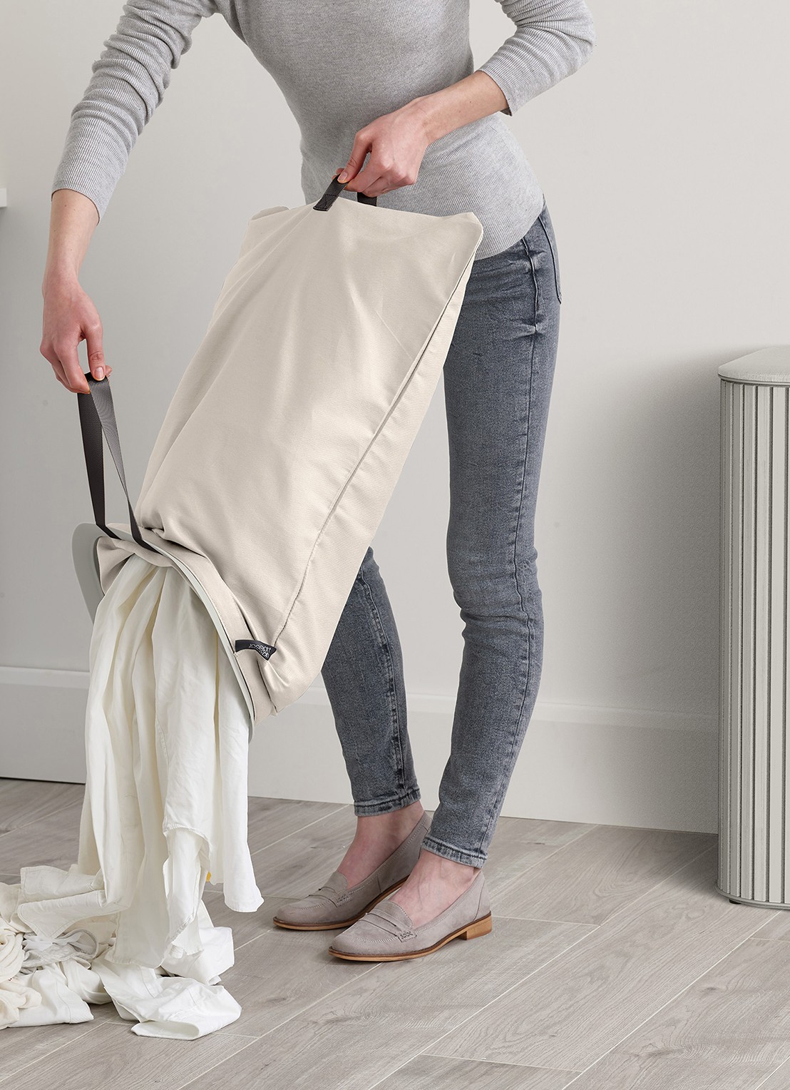 Joseph Joseph Tota Twin Luxe wasmand 73,5 cm - detail 5 beige