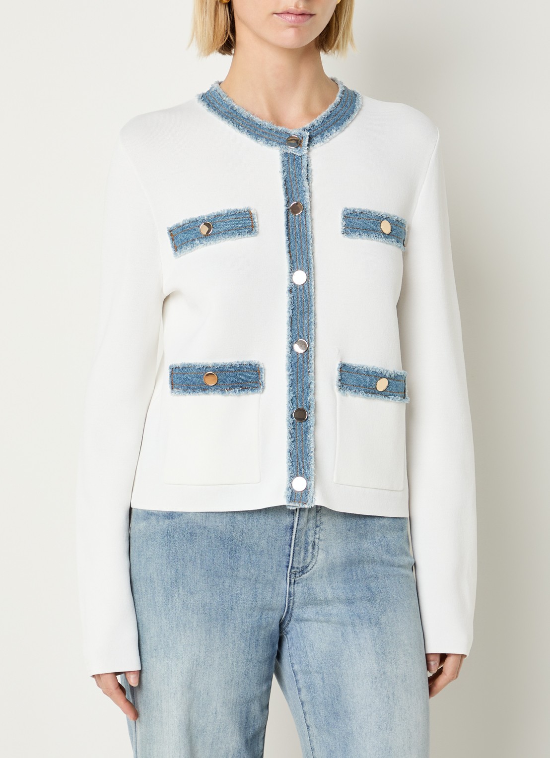 Joseph Ribkoff Fijngebreid vest met details van denim - detail gebroken wit