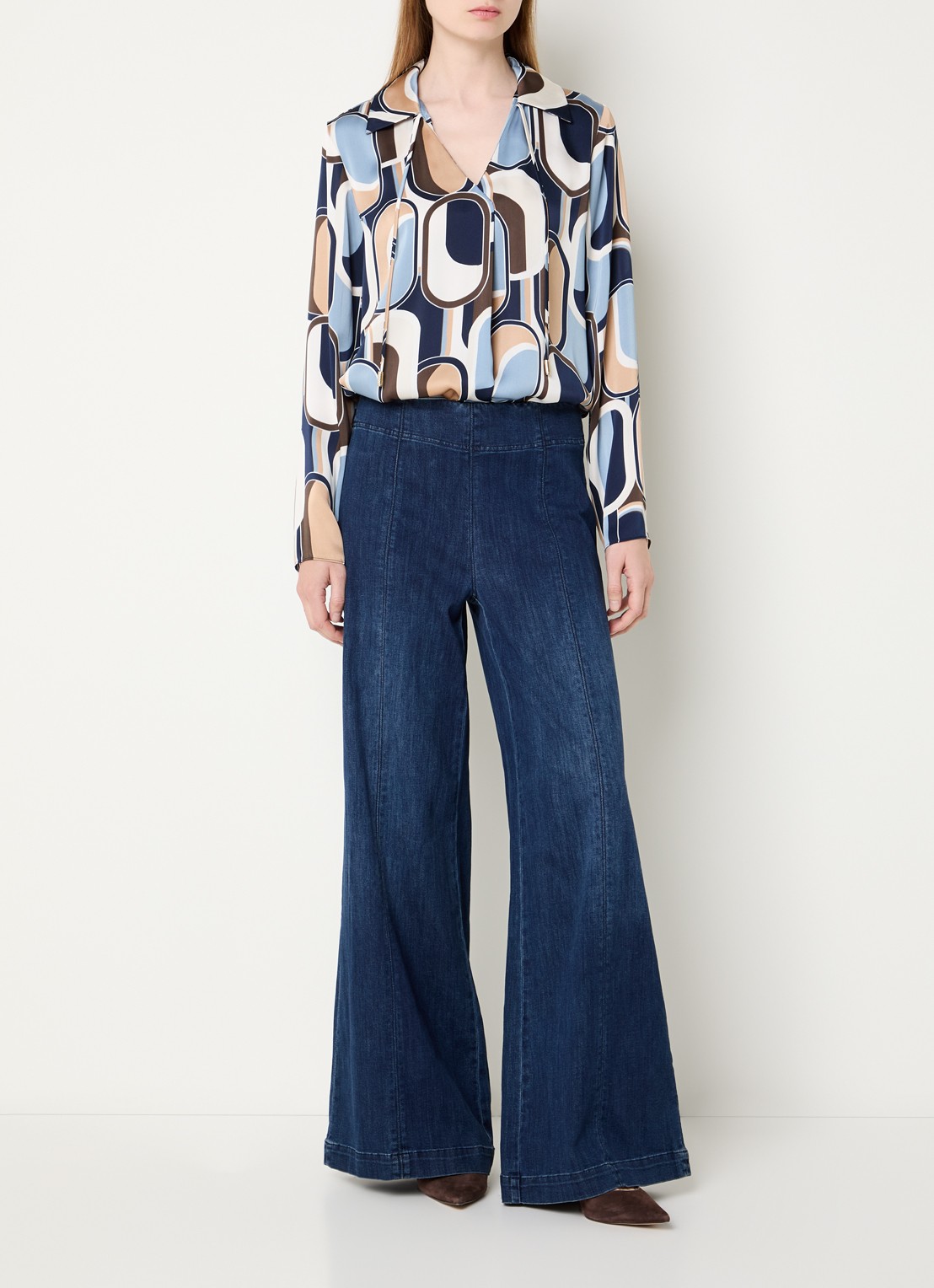Joseph Ribkoff High waist flared fit jeans met donkere wassing - voorkant 3 indigo