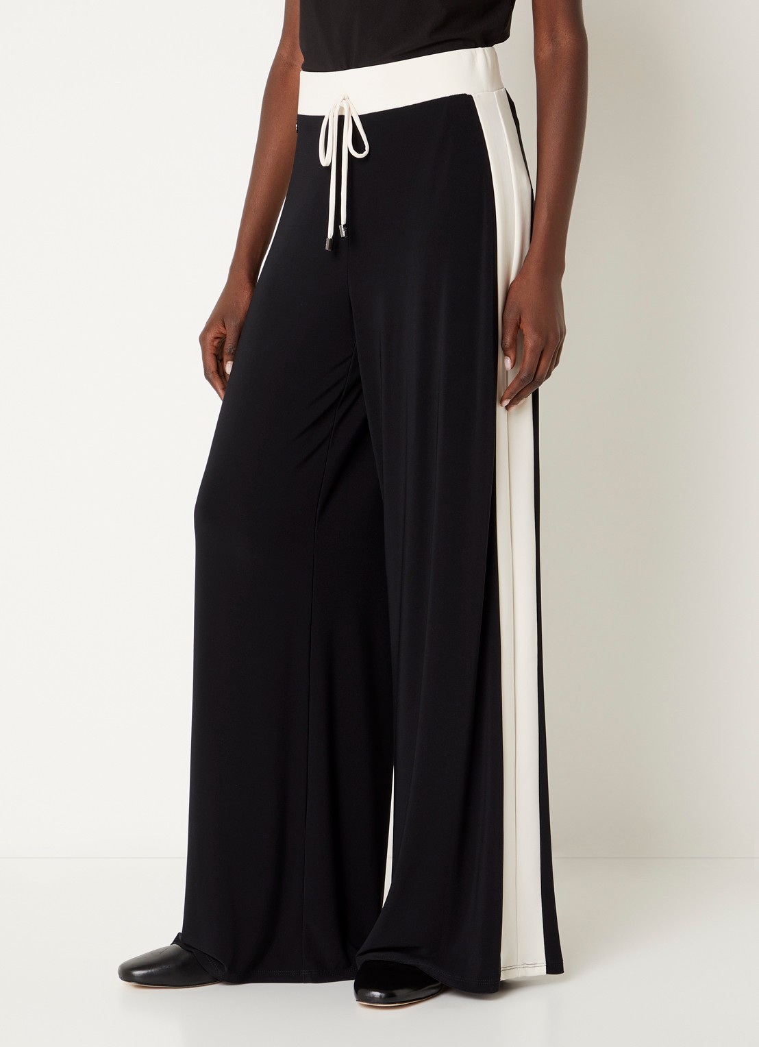 Joseph Ribkoff High waist loose fit joggingbroek met stretch - detail zwart