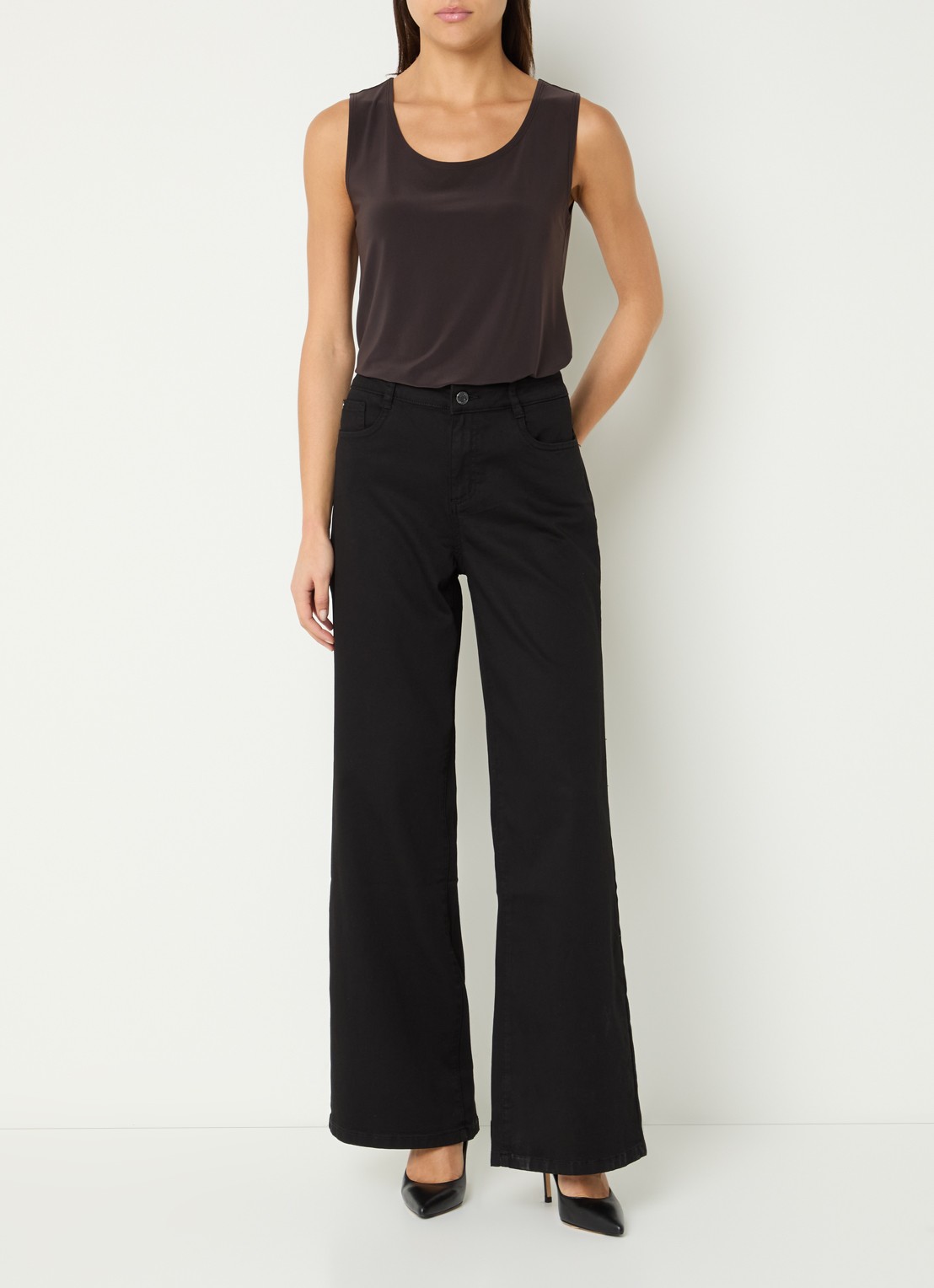 Joseph Ribkoff High waist straight fit broek met steekzakken - voorkant 2 zwart