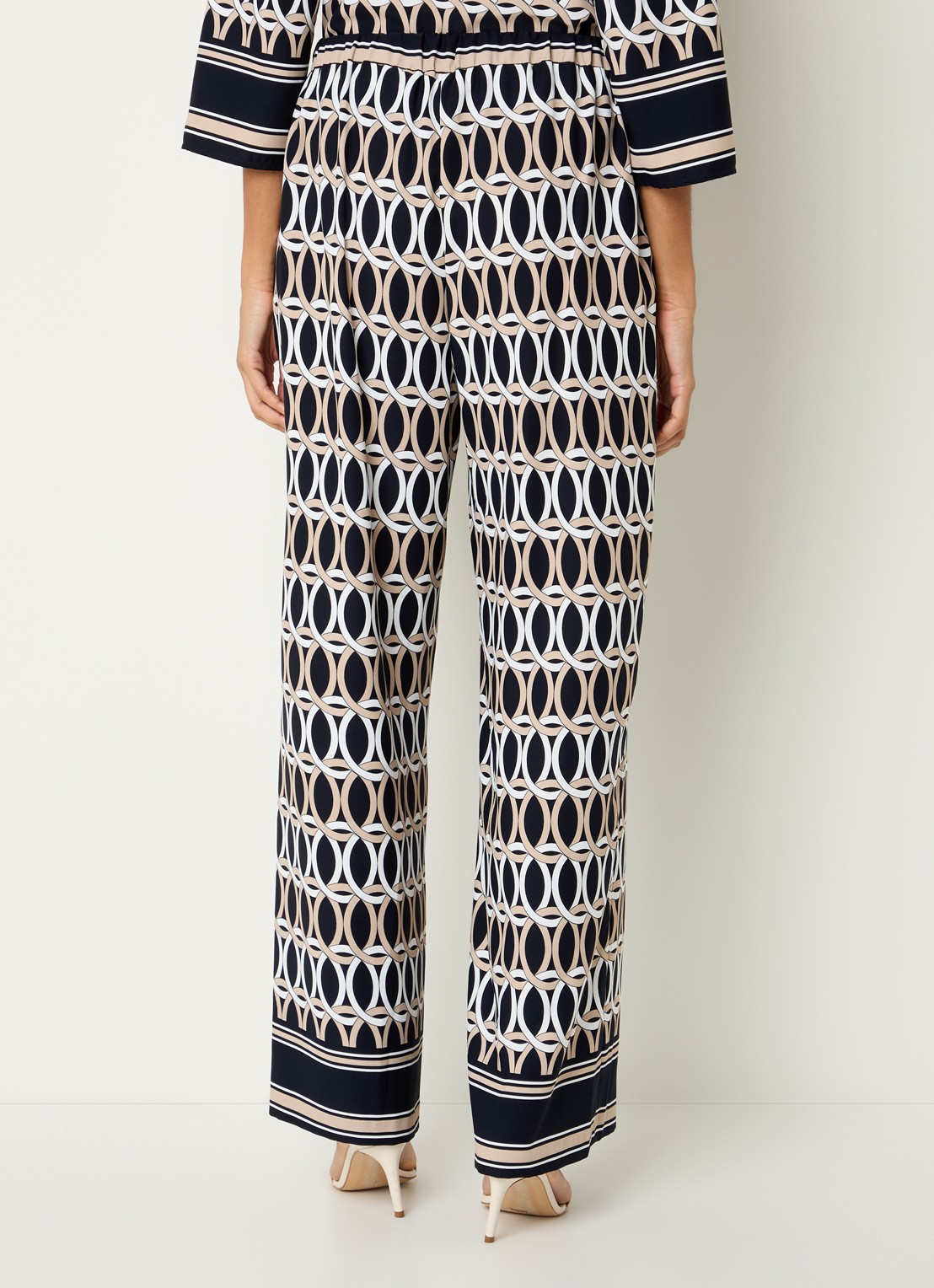 Joseph Ribkoff High waist wide fit palazzo broek met print - achterkant zwart