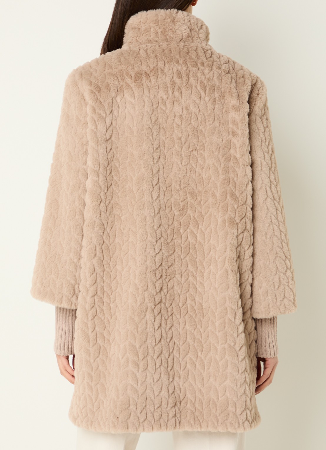 Joseph Ribkoff Mantel van imitatiebont met steekzakken - achterkant beige