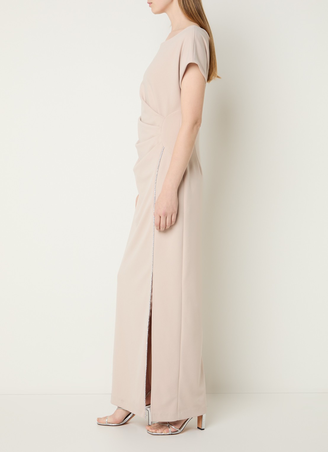 Joseph Ribkoff Maxi jurk met plooidetail en strass - voorkant 4 donkerbeige