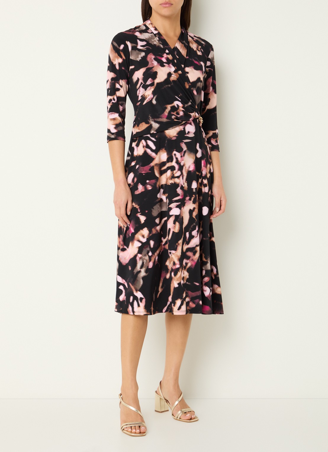 Joseph Ribkoff Midi jurk met print en kettingdetail - detail lichtroze