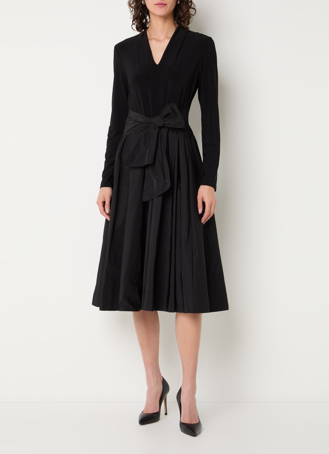 Joseph Ribkoff Midi jurk met strikceintuur en V-hals - detail 3 zwart
