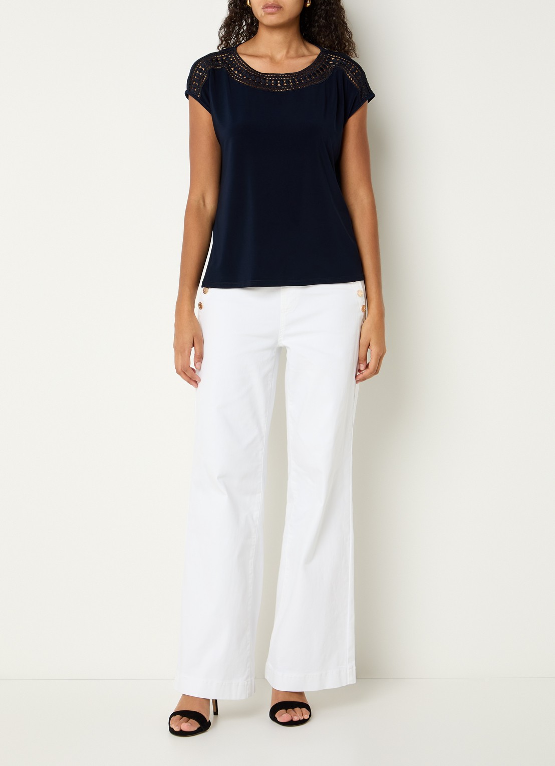 Joseph Ribkoff Mouwloze top met broderie - voorkant 4 donkerblauw
