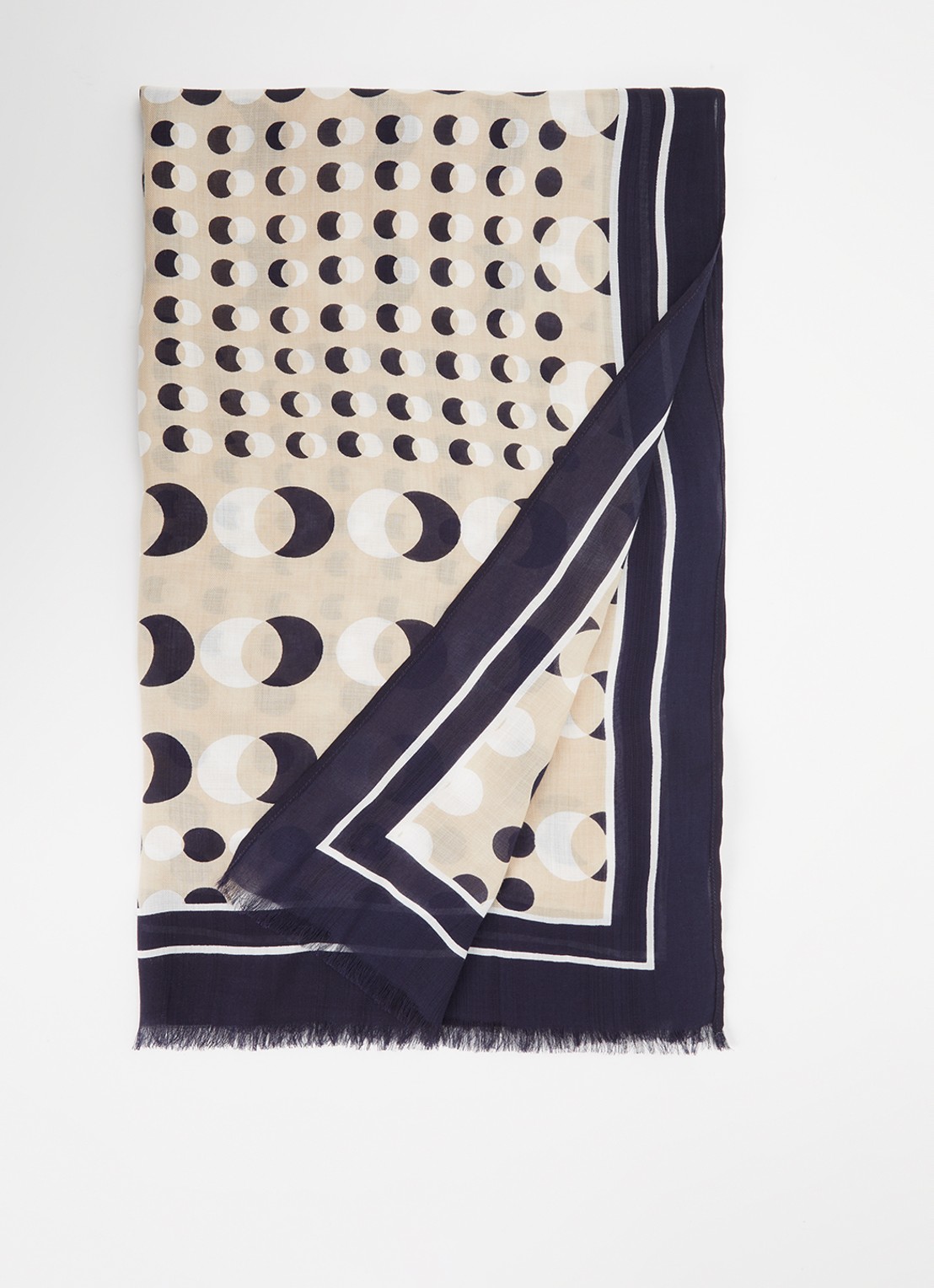 Joseph Ribkoff Sjaal met print 200 x 65 cm - voorkant beige