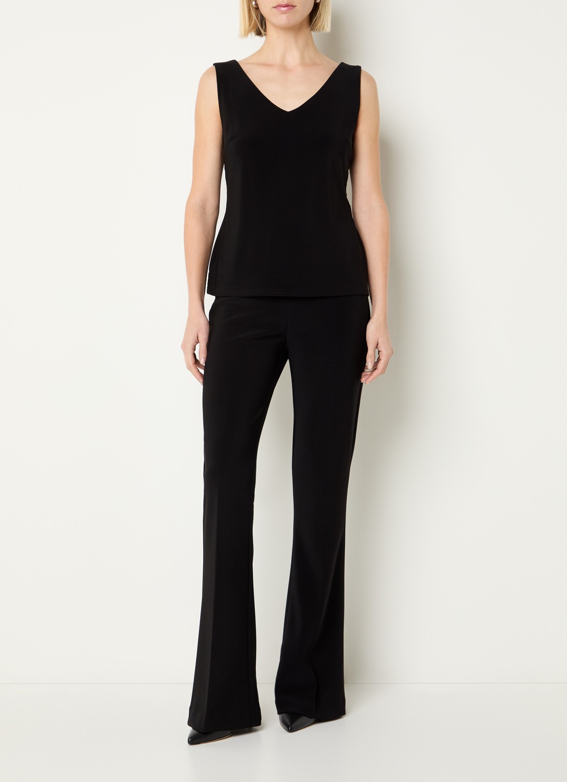 Joseph Ribkoff Tanktop met V-hals en stretch - voorkant 4 zwart