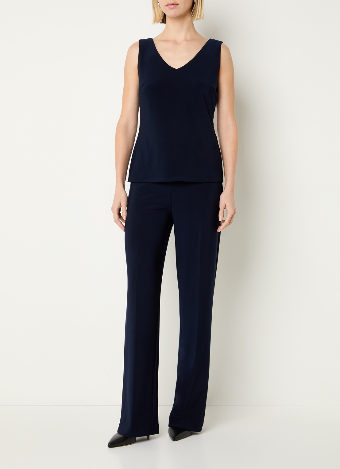 Joseph Ribkoff Tanktop met V-hals en stretch - voorkant 3 donkerblauw