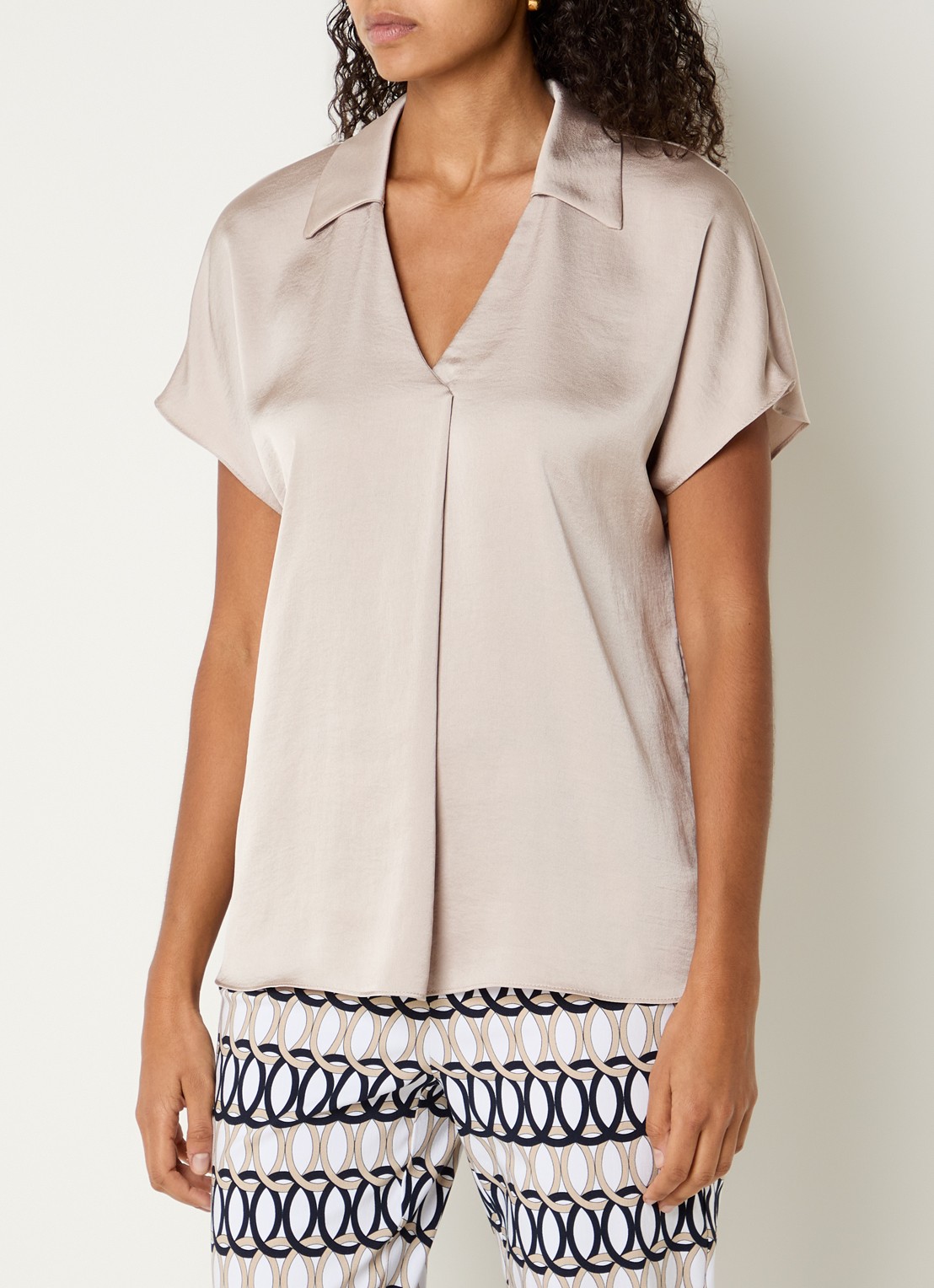 Joseph Ribkoff Top met V-hals - detail 4 khaki