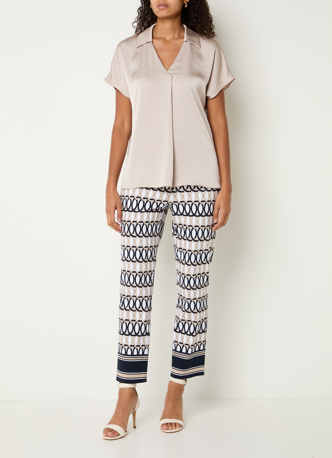 Joseph Ribkoff Top met V-hals - voorkant 2 khaki