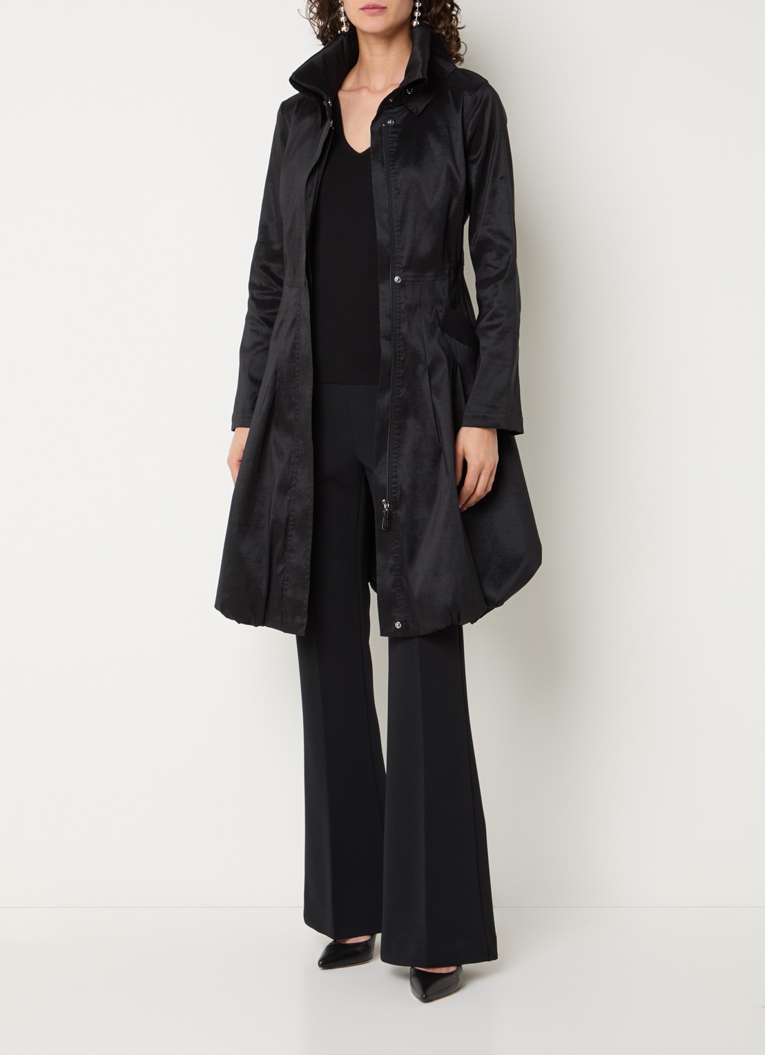 Joseph Ribkoff Trenchcoat met strikceintuur en steekzakken - voorkant 2 zwart