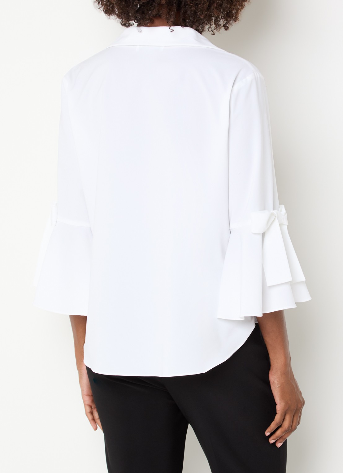 Joseph Ribkoff Tuniek met trompetmouw en strikdetail  - achterkant 4 wit