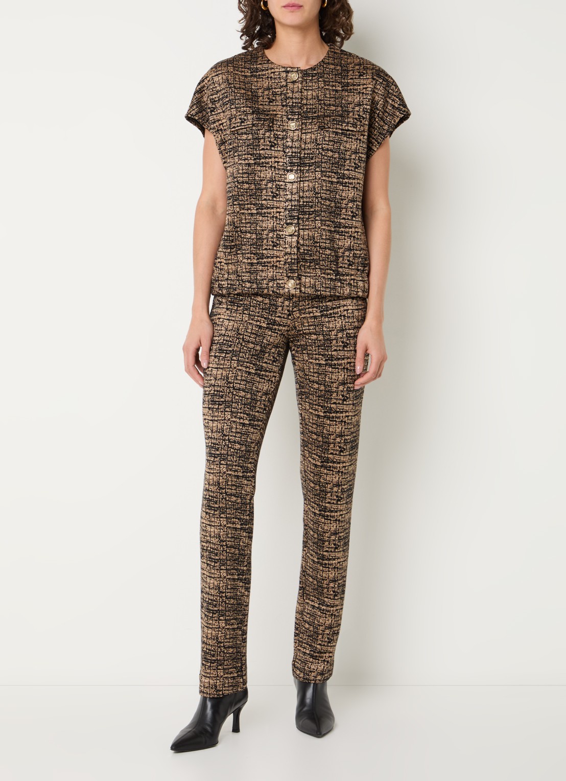 Joseph Ribkoff Vets met print en ronde hals - voorkant 4 camel