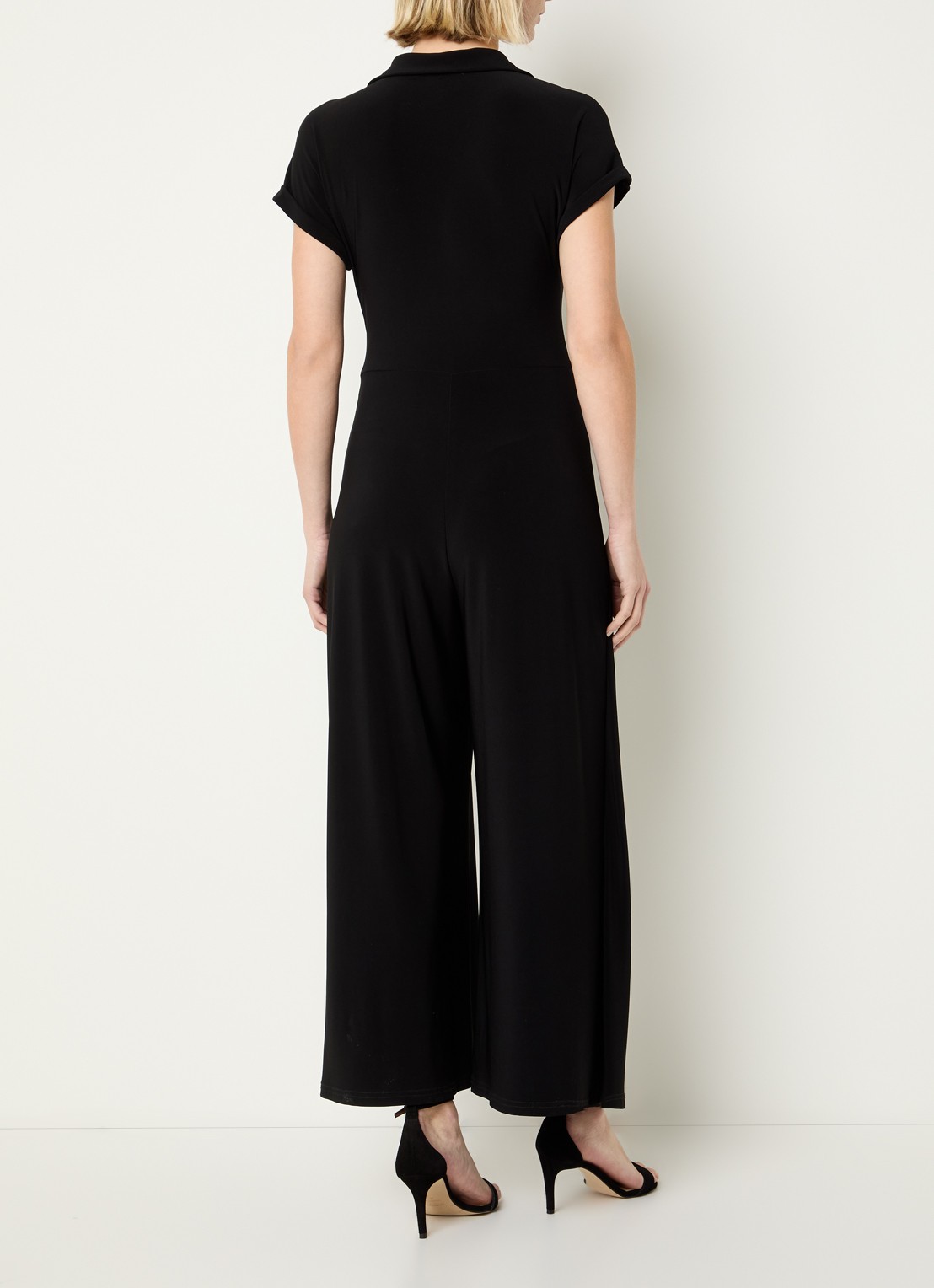 Joseph Ribkoff Wide fit jumpsuit met asymmetrische zoom - achterkant zwart