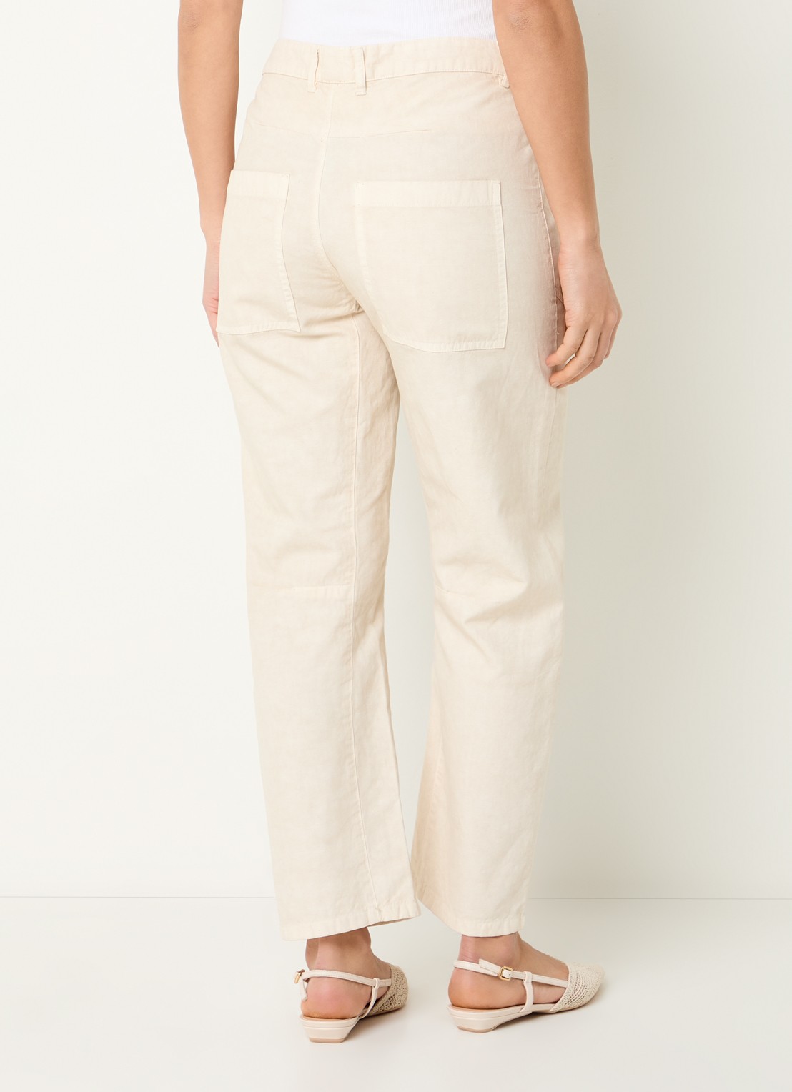 Josephine & Co Bas high waist loose fit chino met steekzakken - achterkant beige