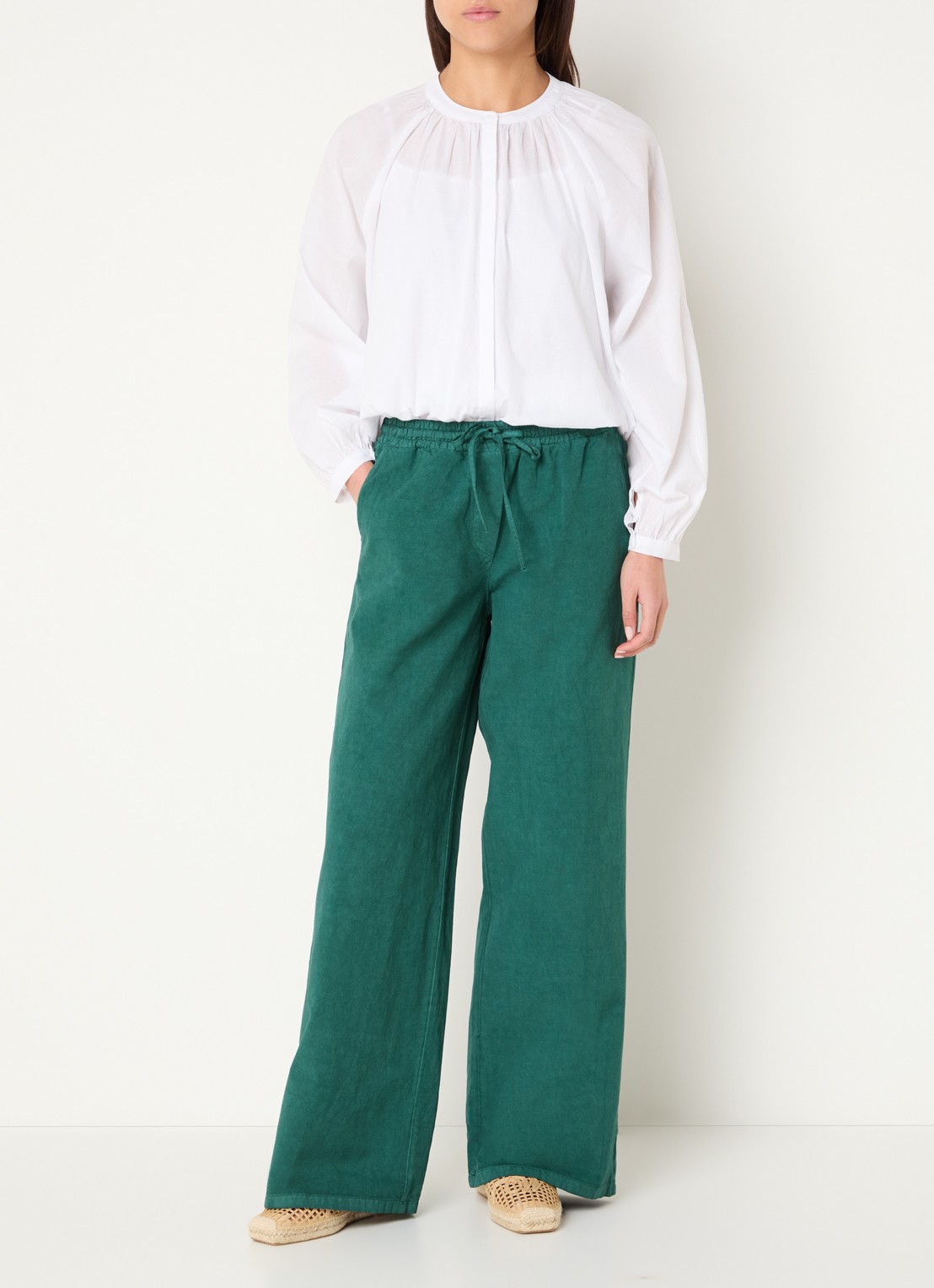 Josephine & Co Basma high waist chino met trekkoord - voorkant 4 groen