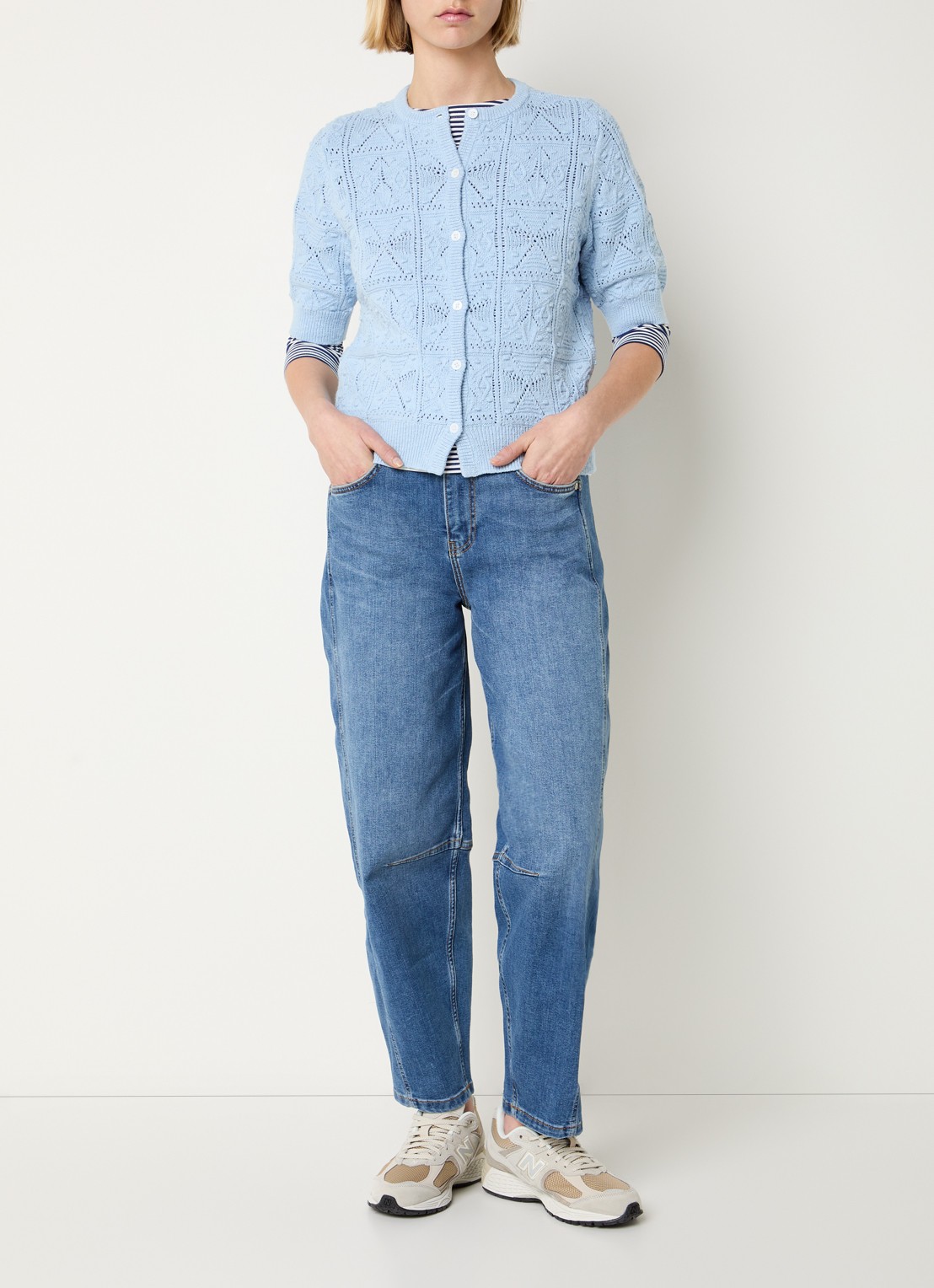Josephine & Co Beau grofgebreid vest met opengebreid dessin - voorkant 3 lichtblauw