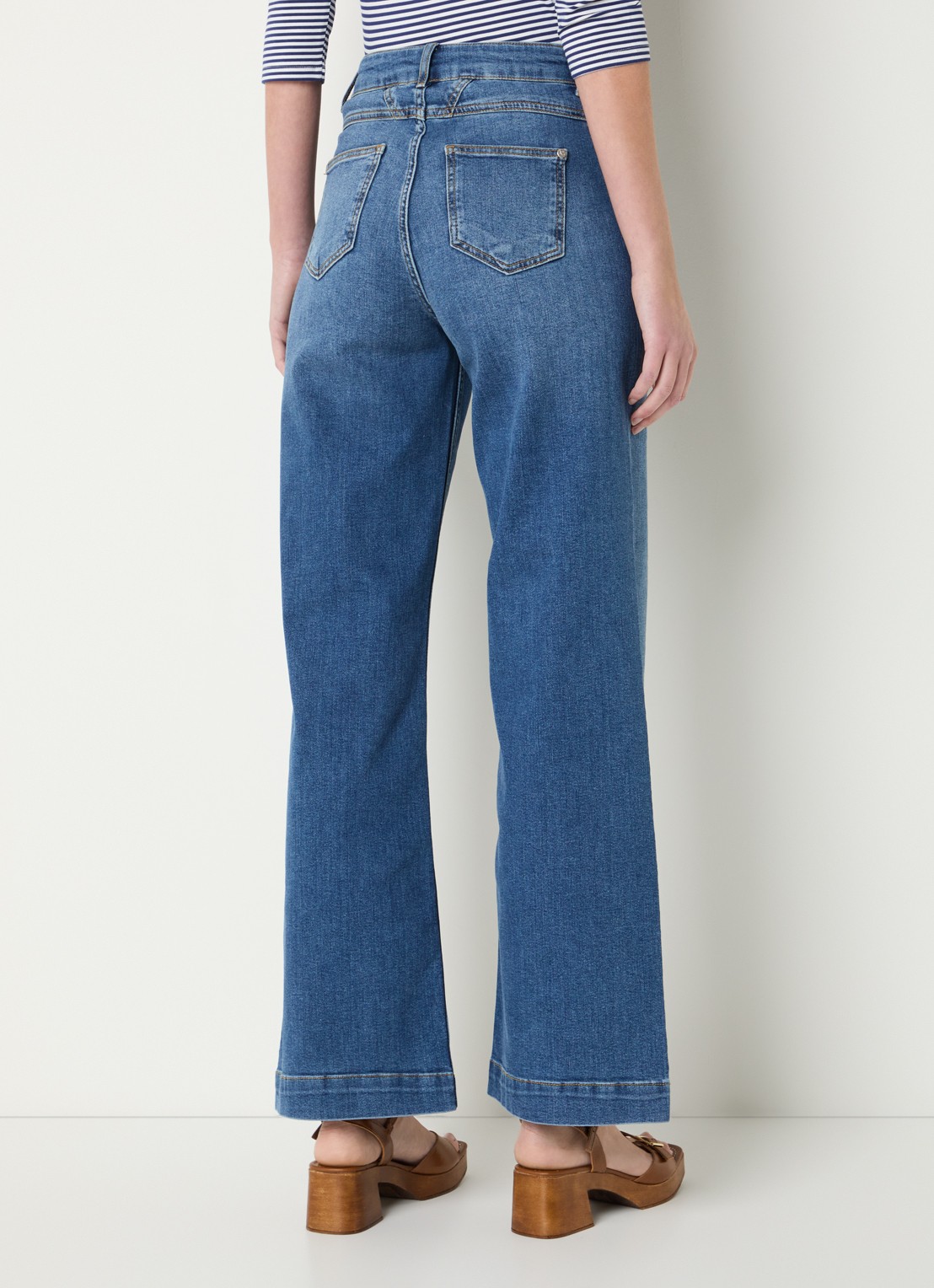 Josephine & Co Bram high waist flared jeans met medium wassing - achterkant 5 indigo