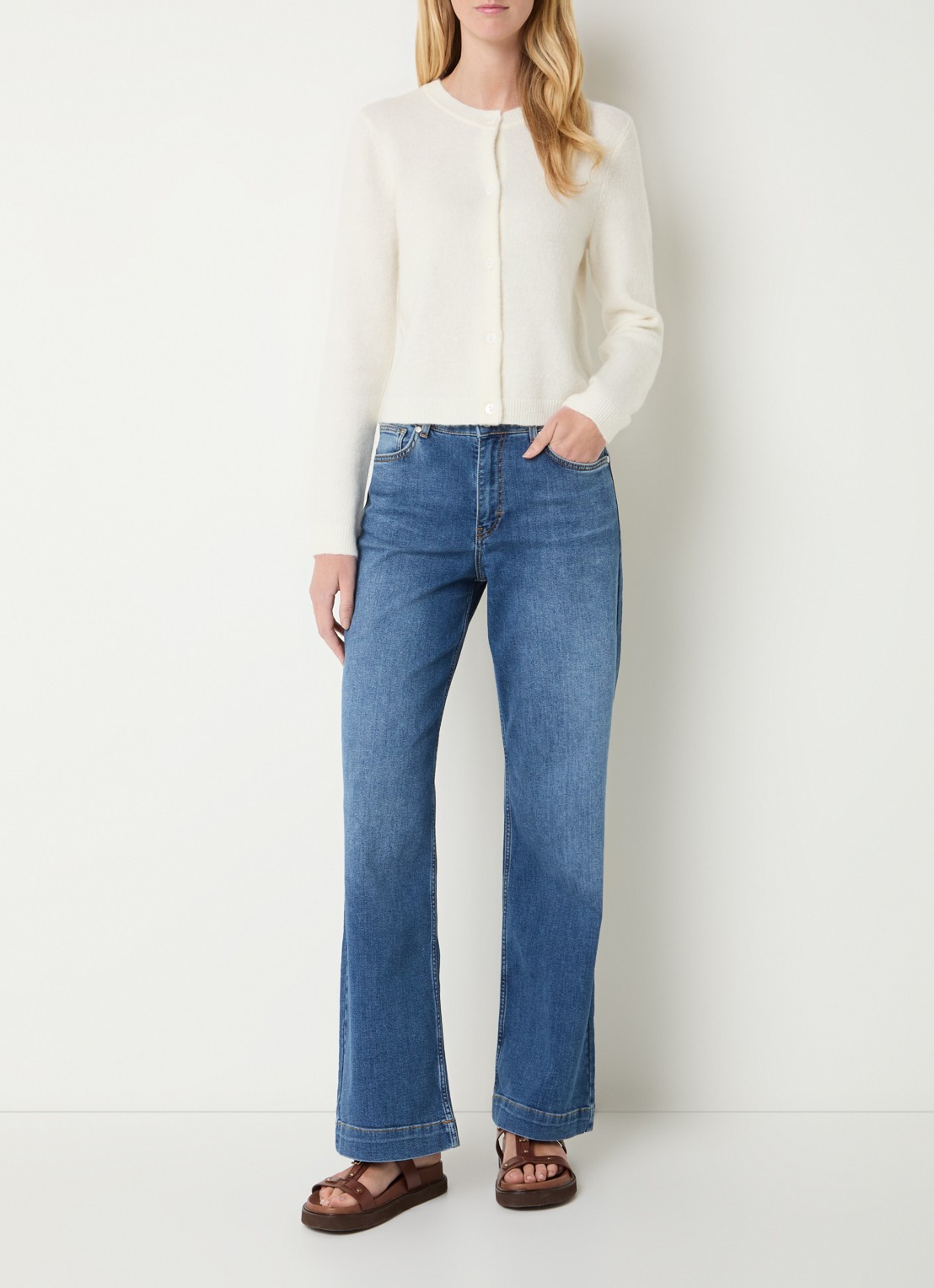 Josephine & Co Braxton grofgebreid vest in wolblend - voorkant 3 gebroken wit