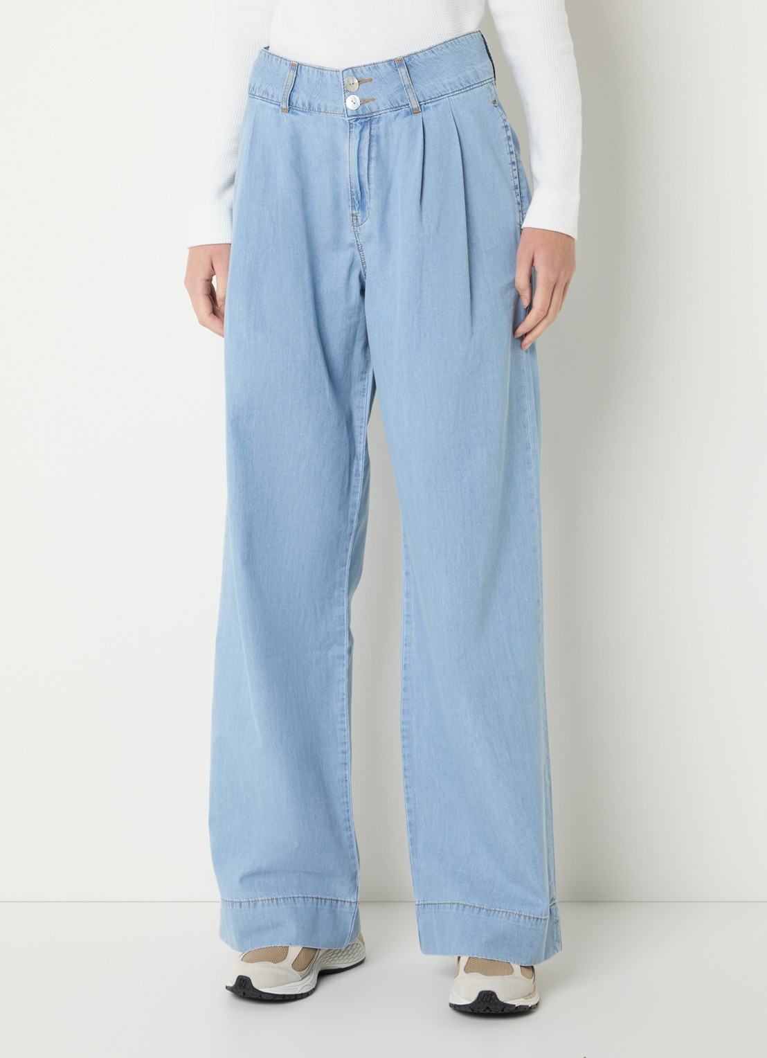Josephine & Co Britt high waist straight fit broek van chambray - detail 2 lichtblauw