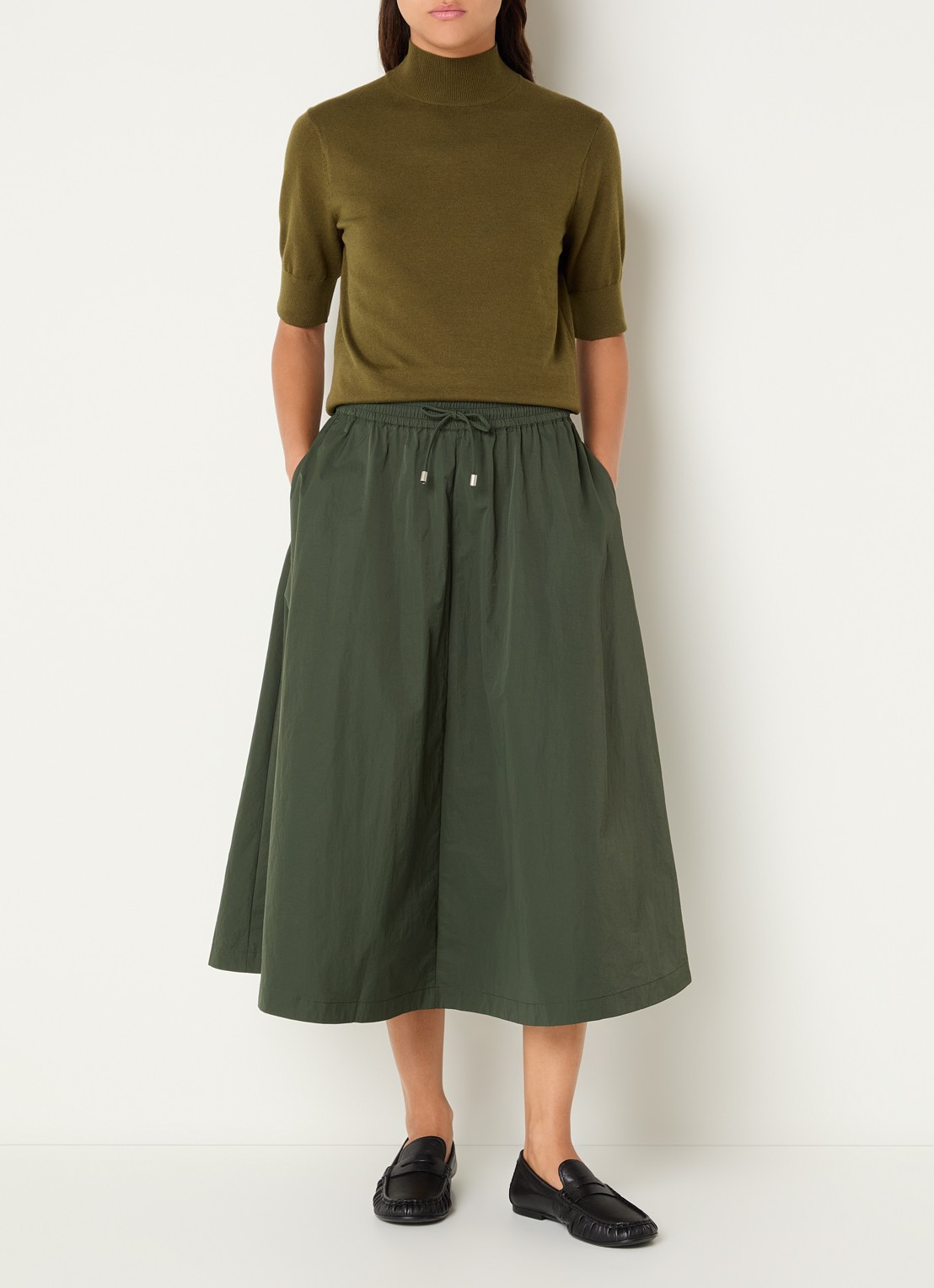 Josephine & Co Cullen midi rok met trekkoord - voorkant 4 legergroen