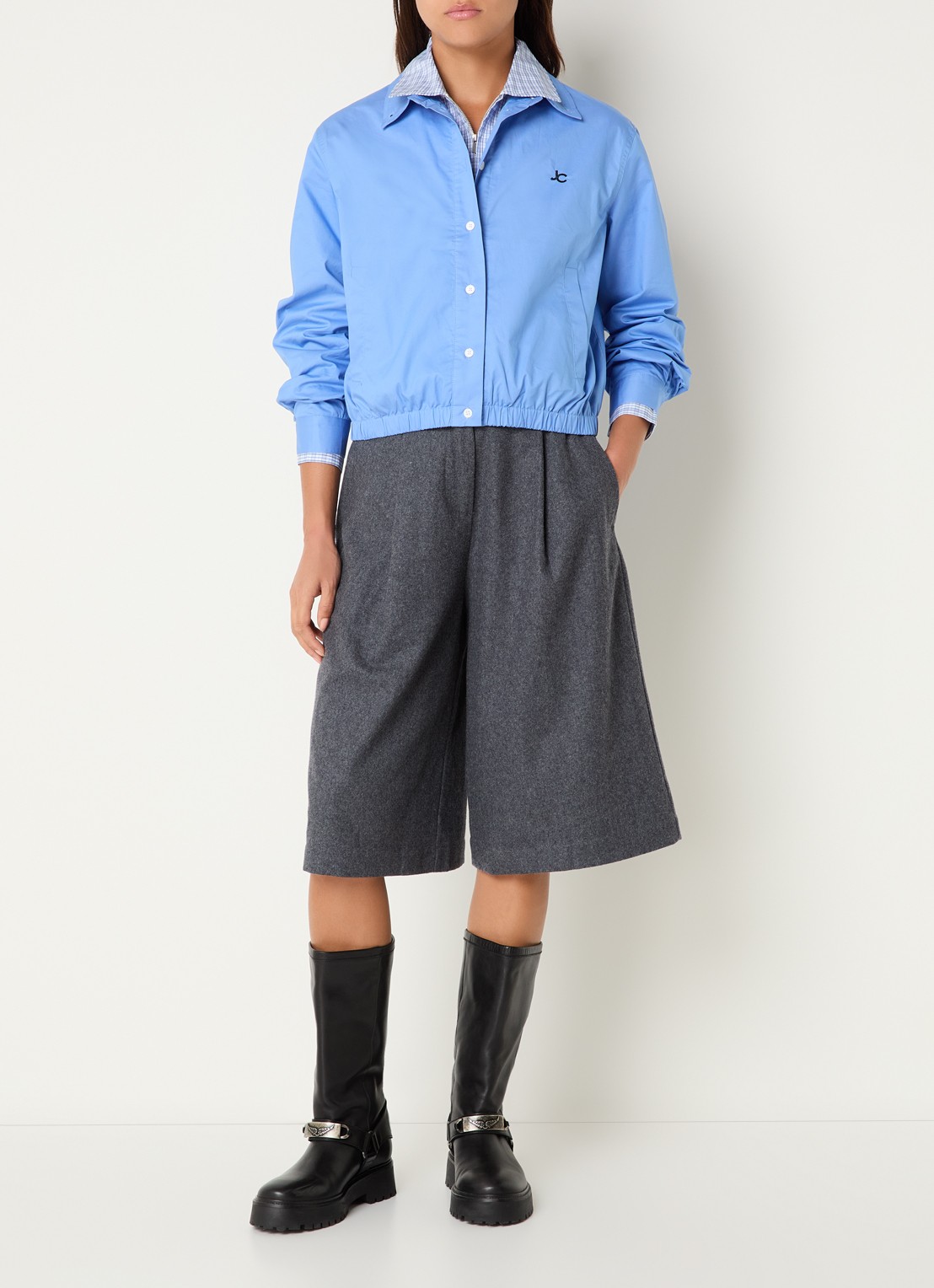 Josephine & Co Jack met logo en steekzakken - voorkant 3 blauw