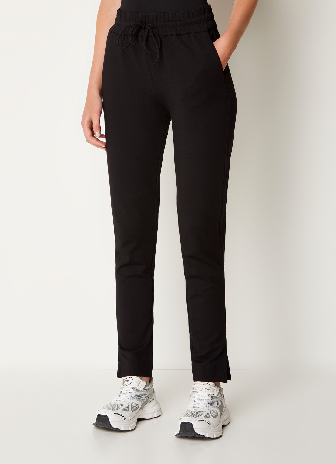 Josephine & Co Perry mid waist slim fit cropped pantalon van jersey  - detail 2 zwart