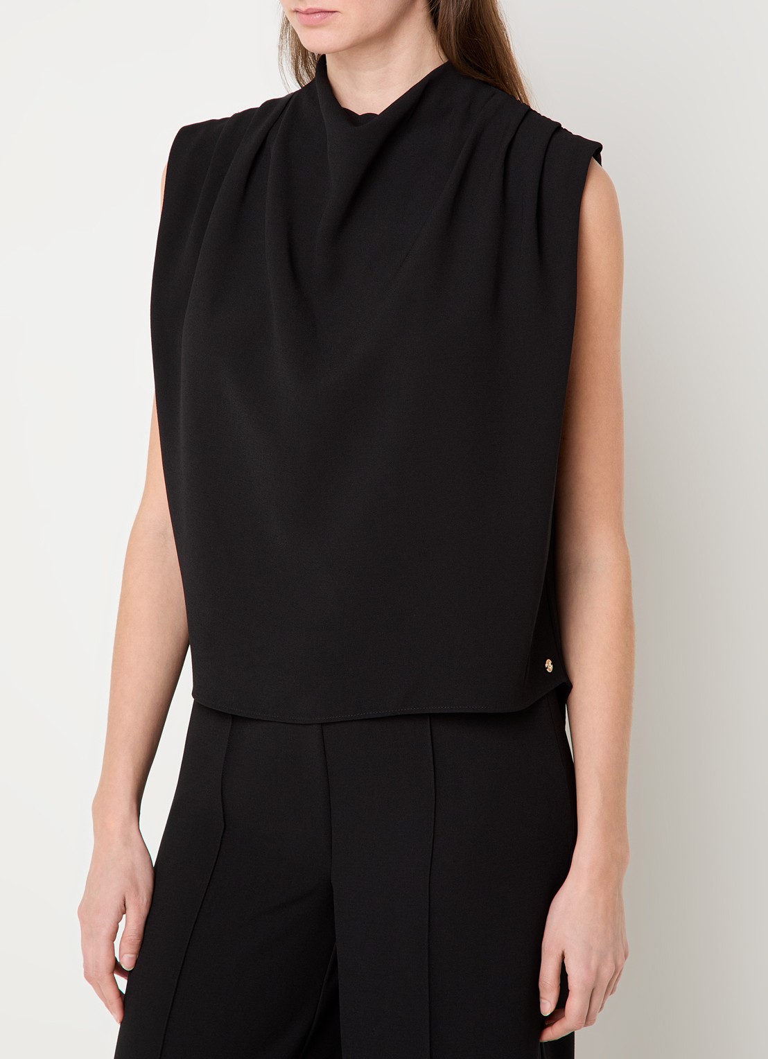 JOSH V Kiana mouwloze top met plooidetail - detail 2 zwart