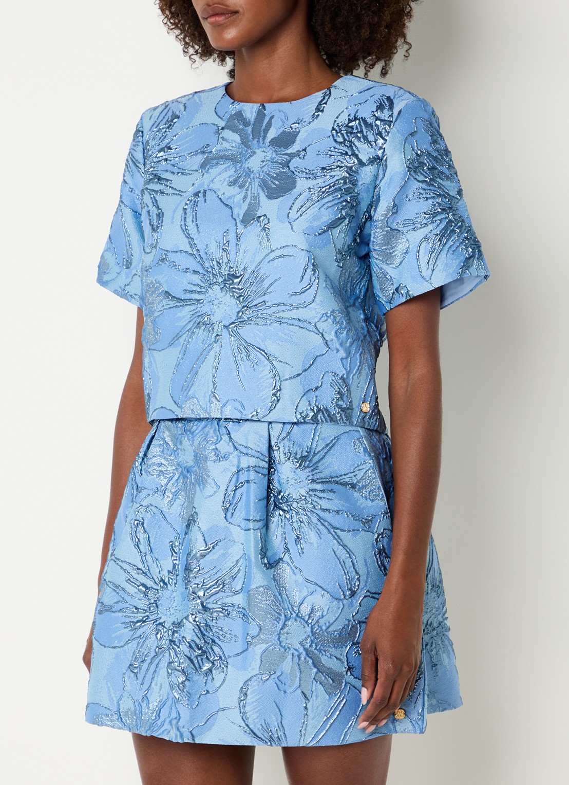 JOSH V Kiliana crop top met jacquard dessin en schoudervulling - detail 2 blauw