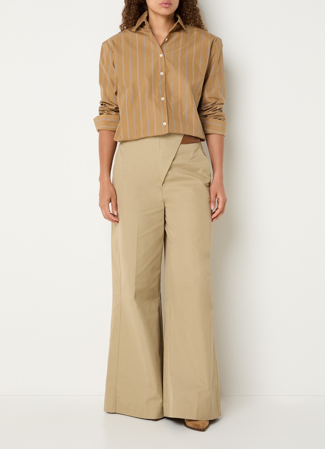JOSH V Kolly blouse met streepprint en schoudervulling - voorkant 2 camel