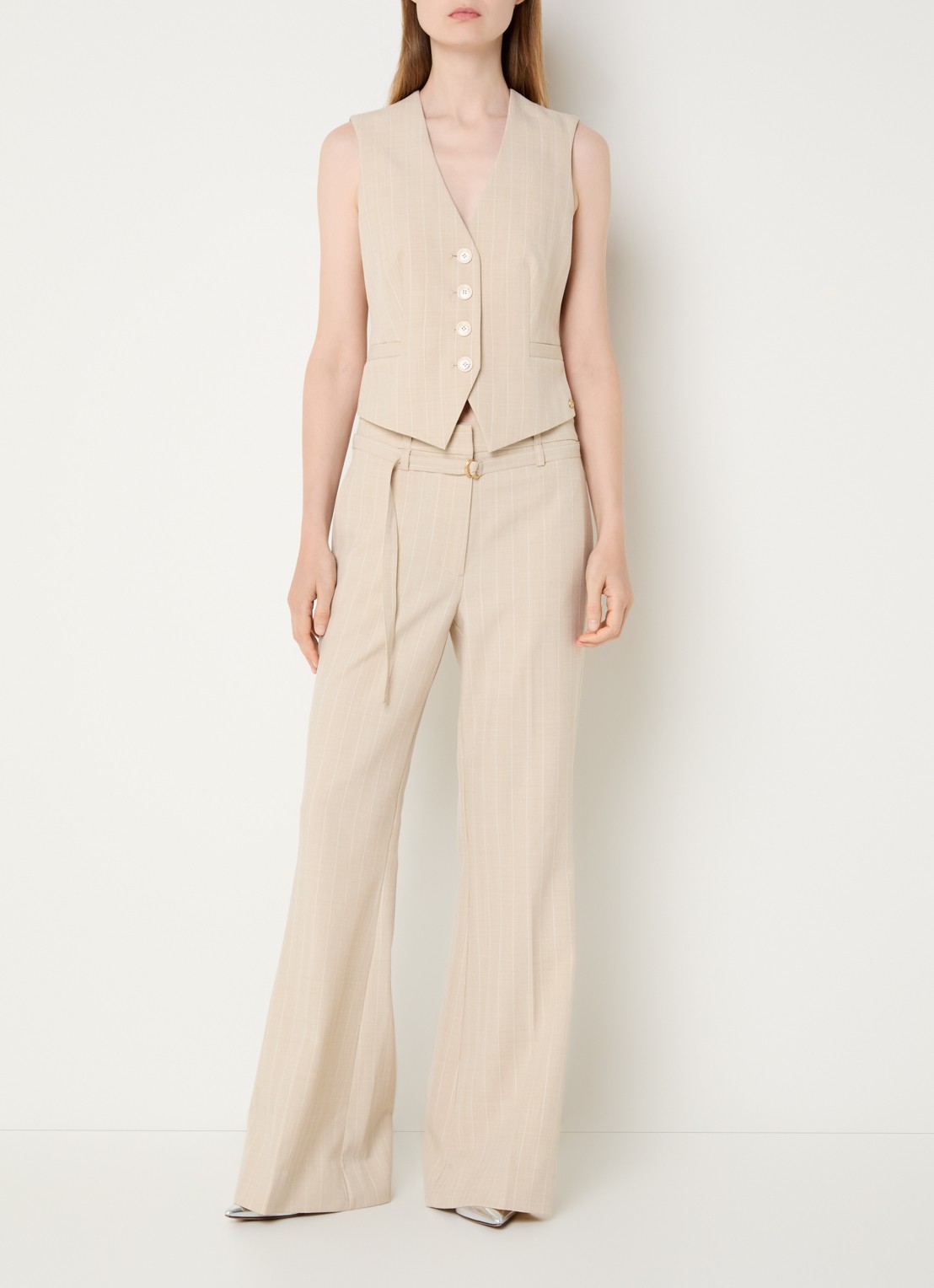 JOSH V Kora high waist flared fit pantalon met krijtstreep en ceintuur - voorkant 2 beige