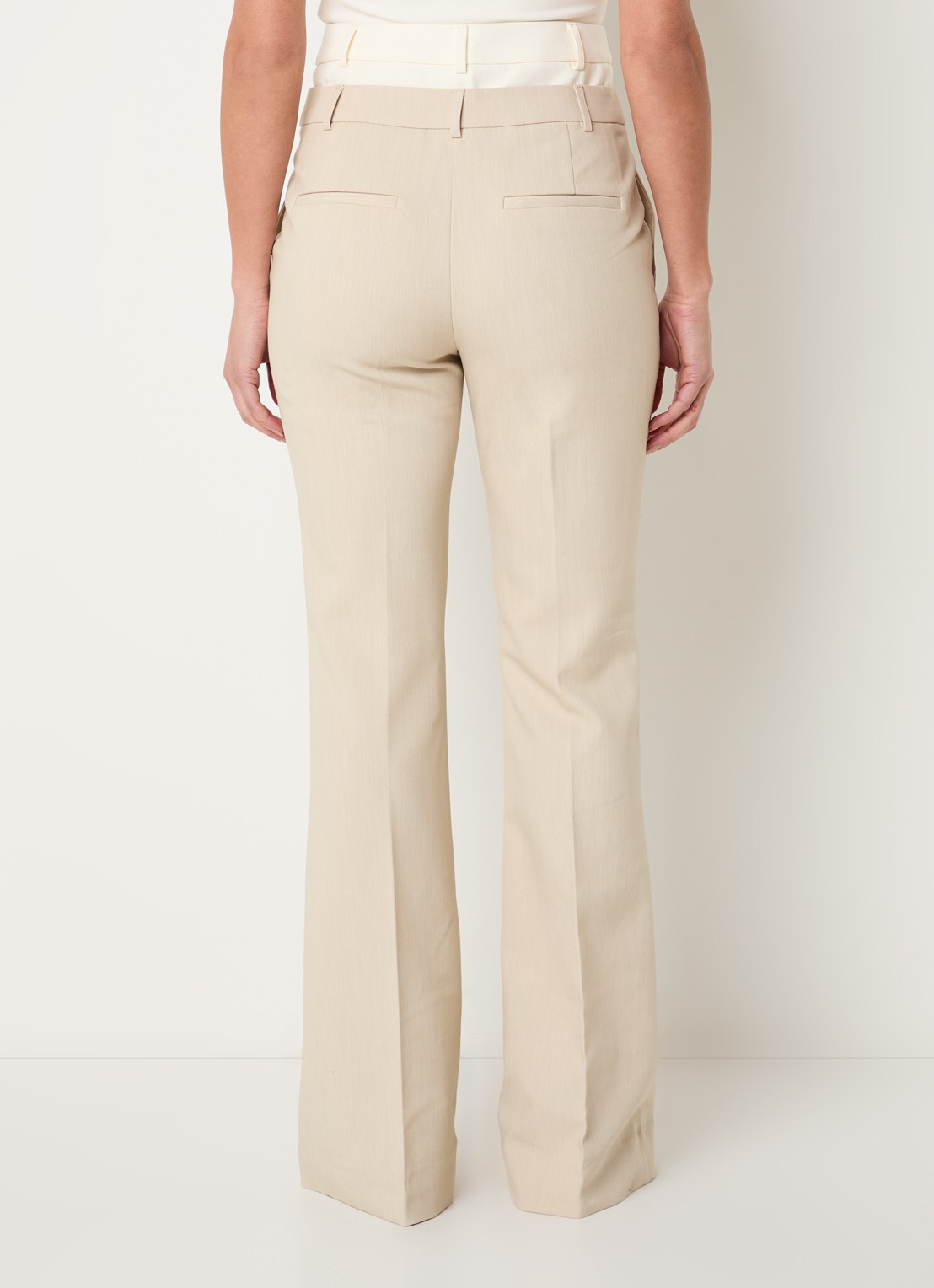 JOSH V Liora high waist flared fit pantalon met steekzakken - achterkant beige