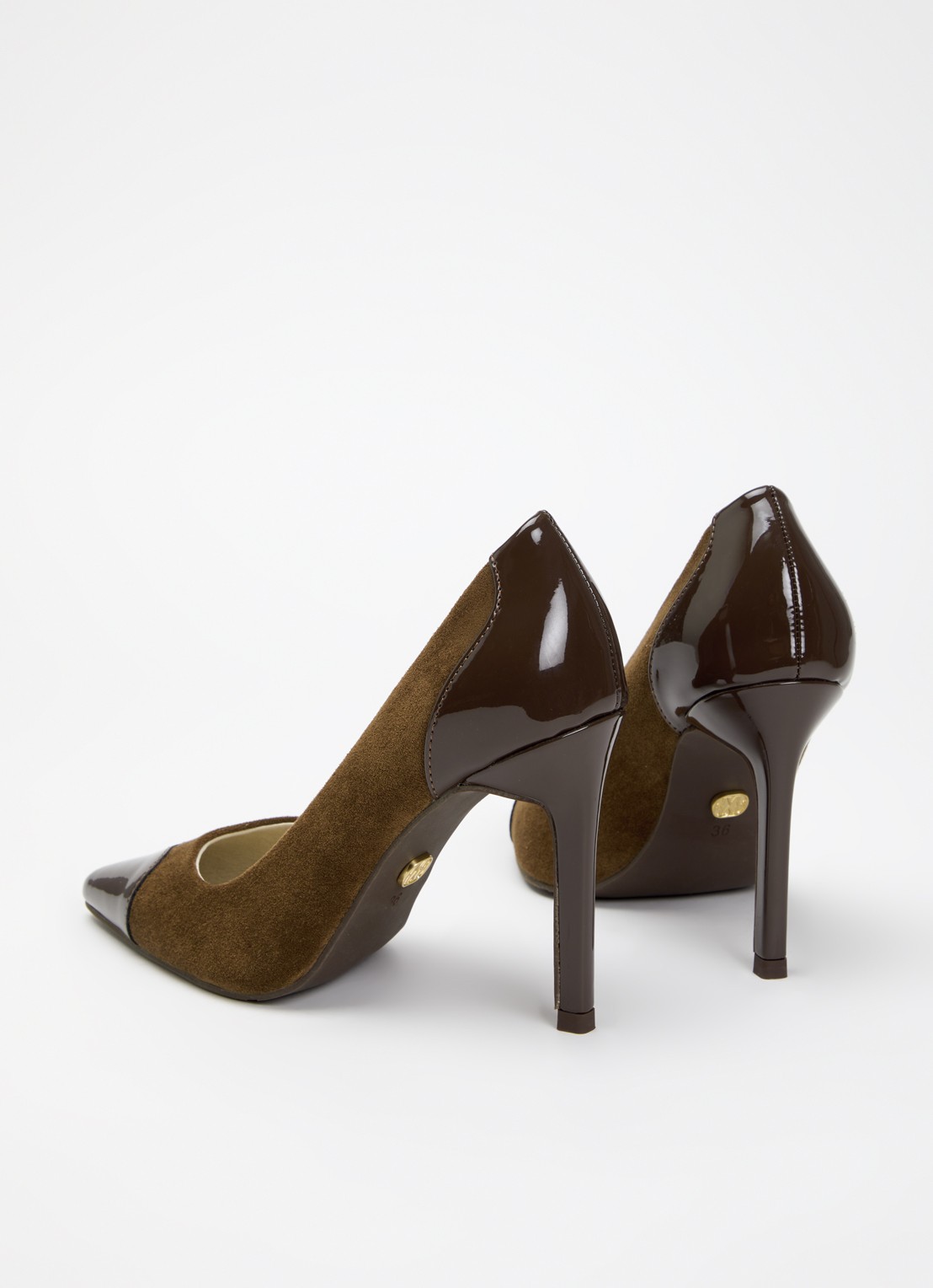 JOSH V Minou pump met lakfinish - achterkant donkerbruin