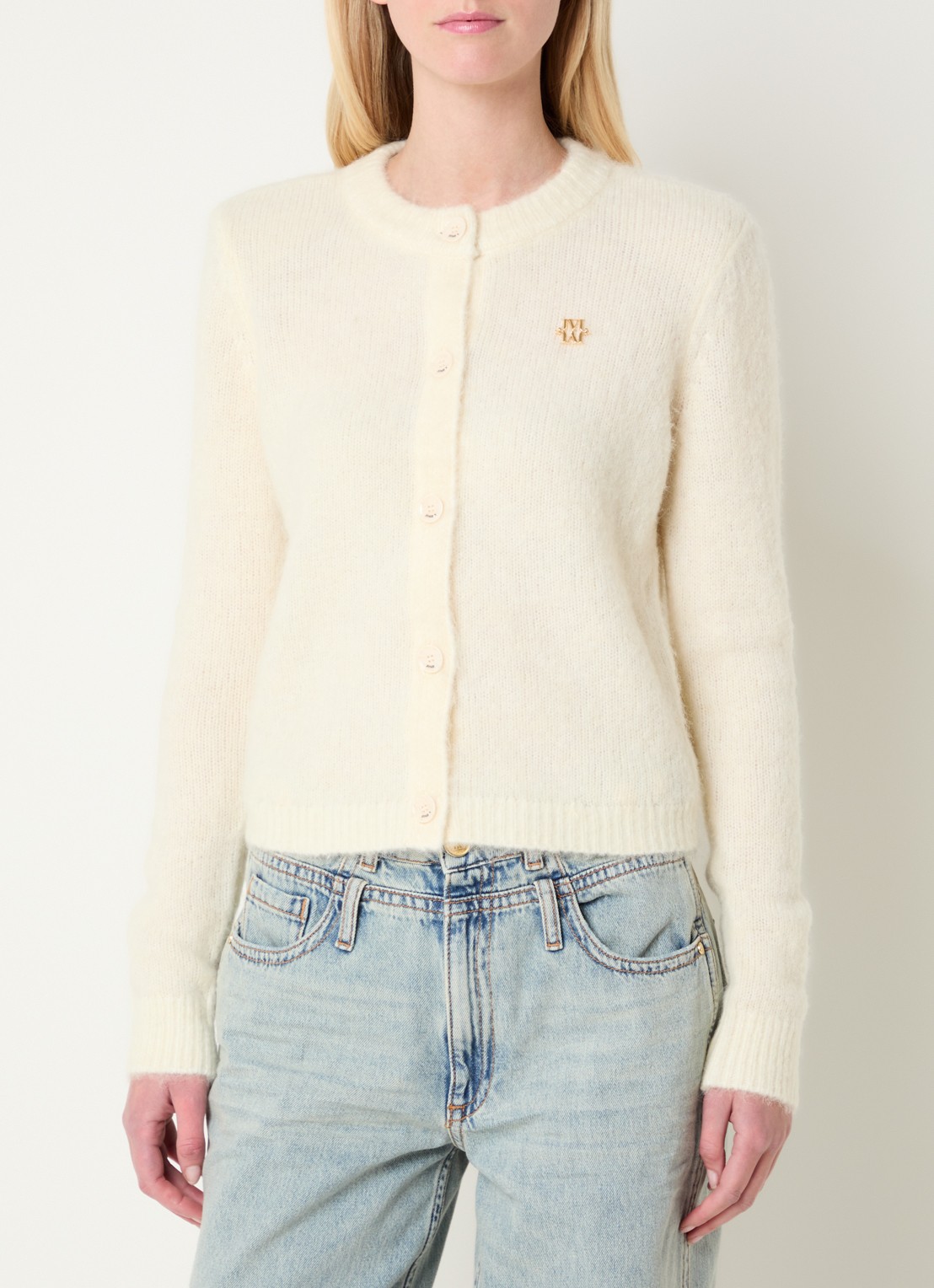 JOSH V Pauline grofgebreid vest met ronde hals - detail 4 lichtgeel