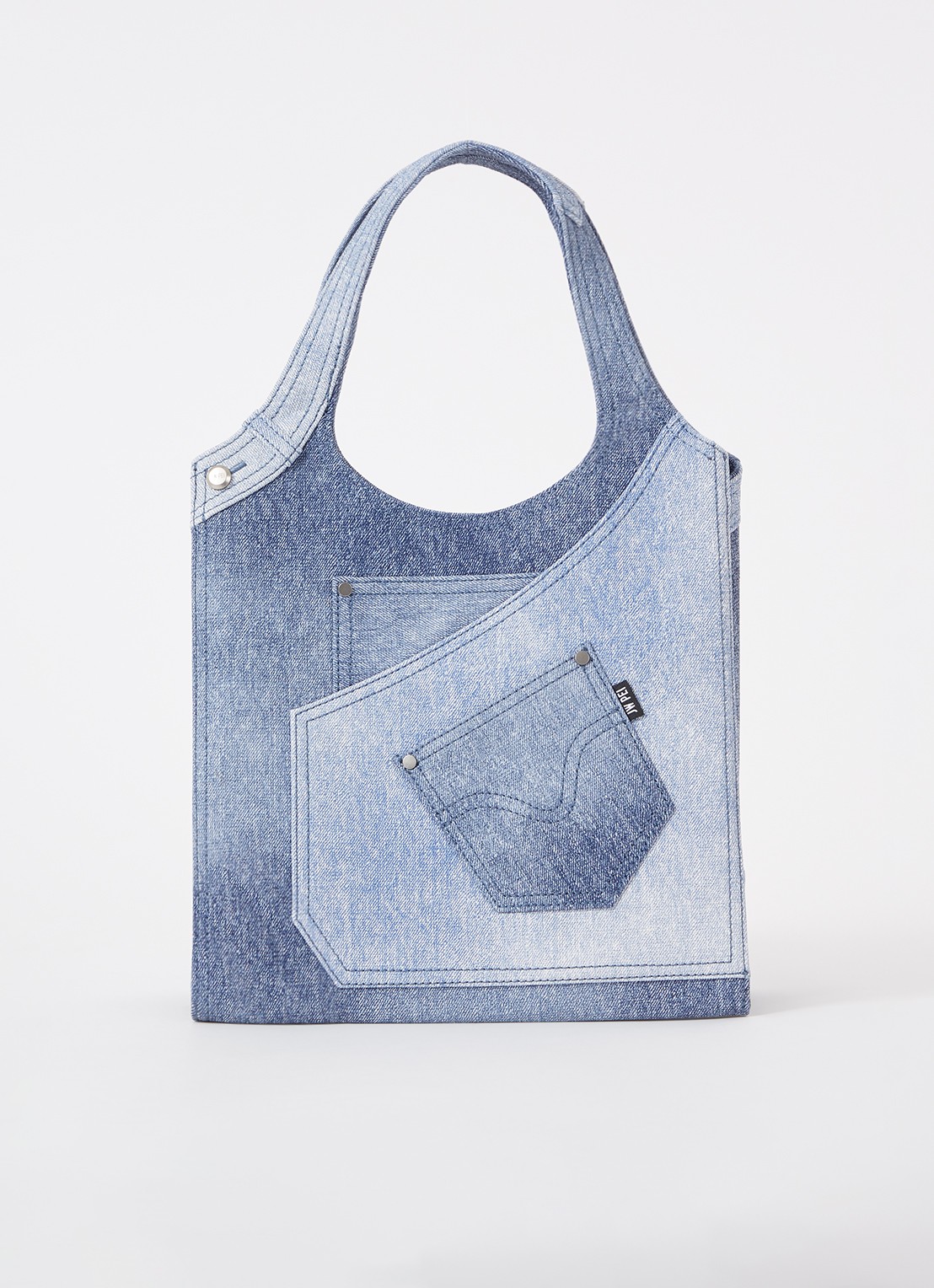JW PEI Alaia schoudertas  met denim dessin - voorkant 2 indigo