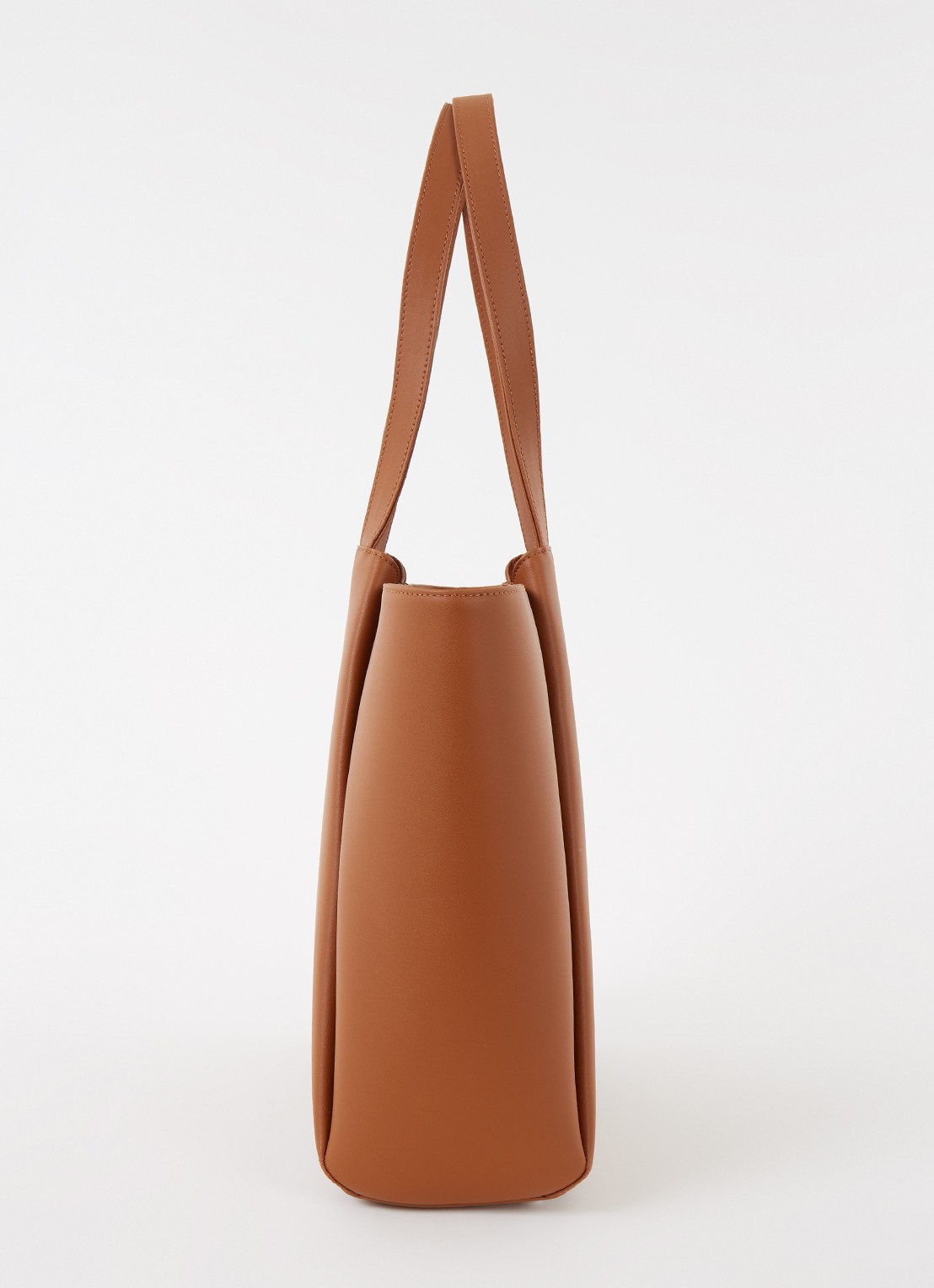 KAAI Pyramid schoudertas van leer met 15 inch laptopvak - detail 4 cognac