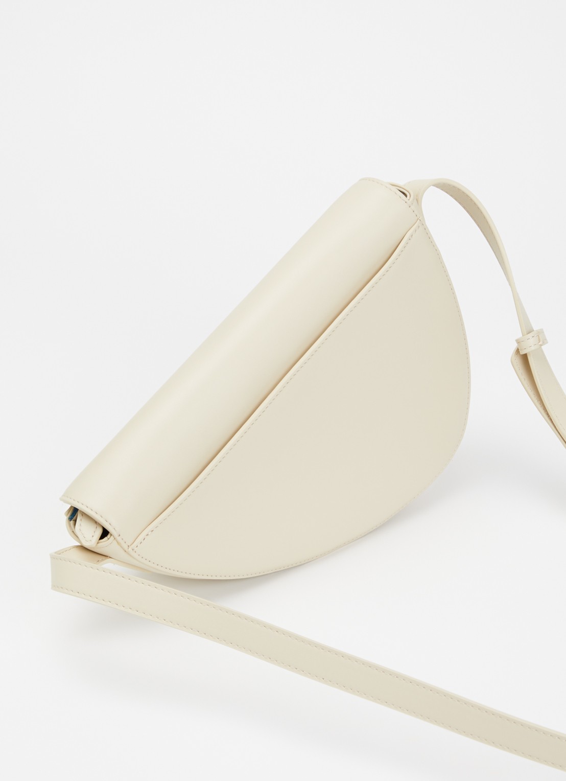 KAAI Rebel crossbodytas van leer - achterkant 5 creme
