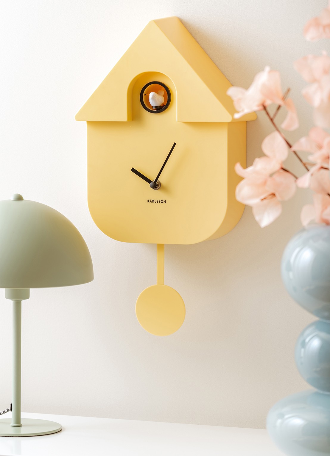 Karlsson Modern Cuckoo klok - voorkant 3 geel