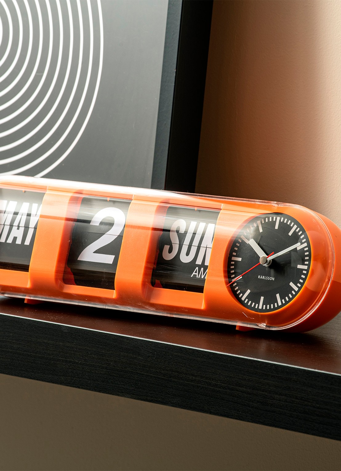 Karlsson Tube Flip wandklok - voorkant 2 orange
