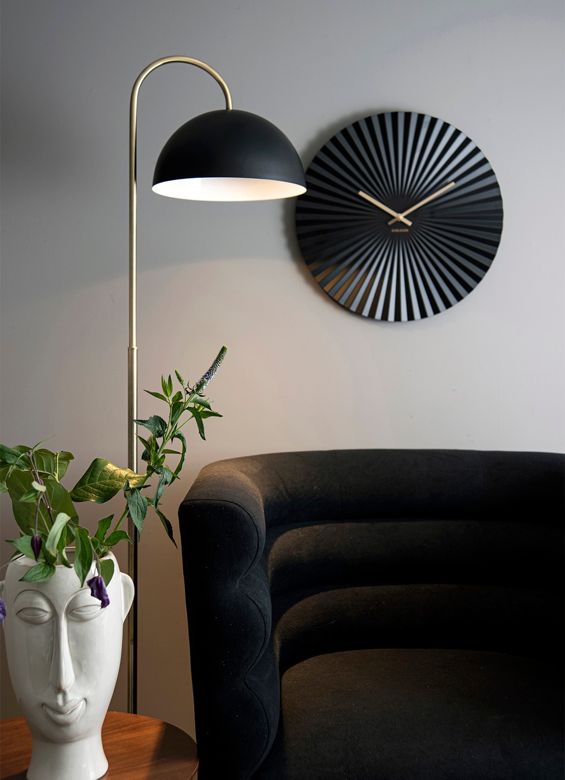 Karlsson Wandklok 40 cm - voorkant 2 zwart
