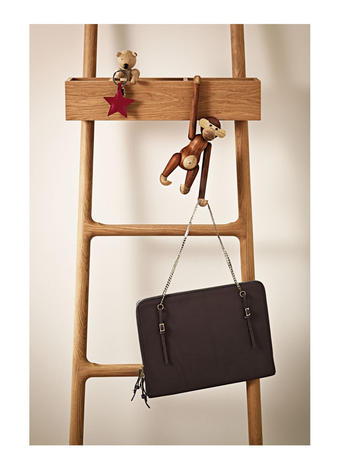 Kay Bojesen Monkey small ornament 20 cm  - voorkant 2 bruin