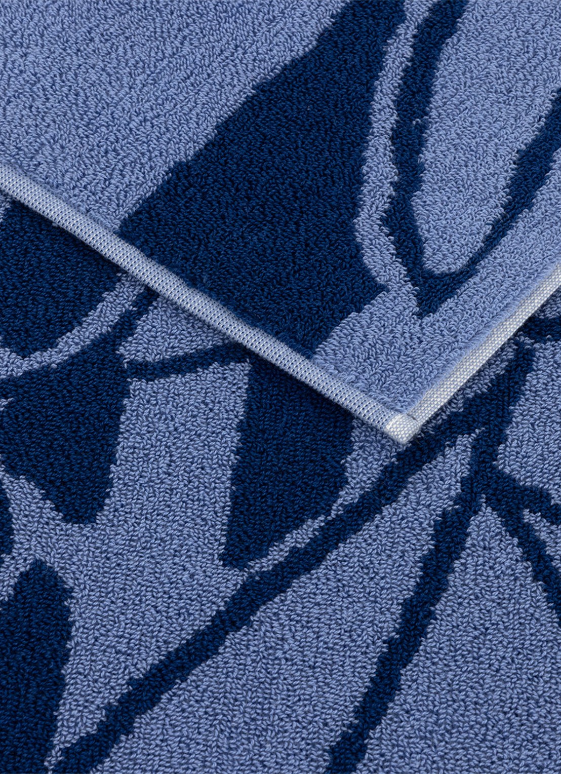 KENZO K Bamboo strandlaken - 90 x 160 cm - voorkant 4 blauw