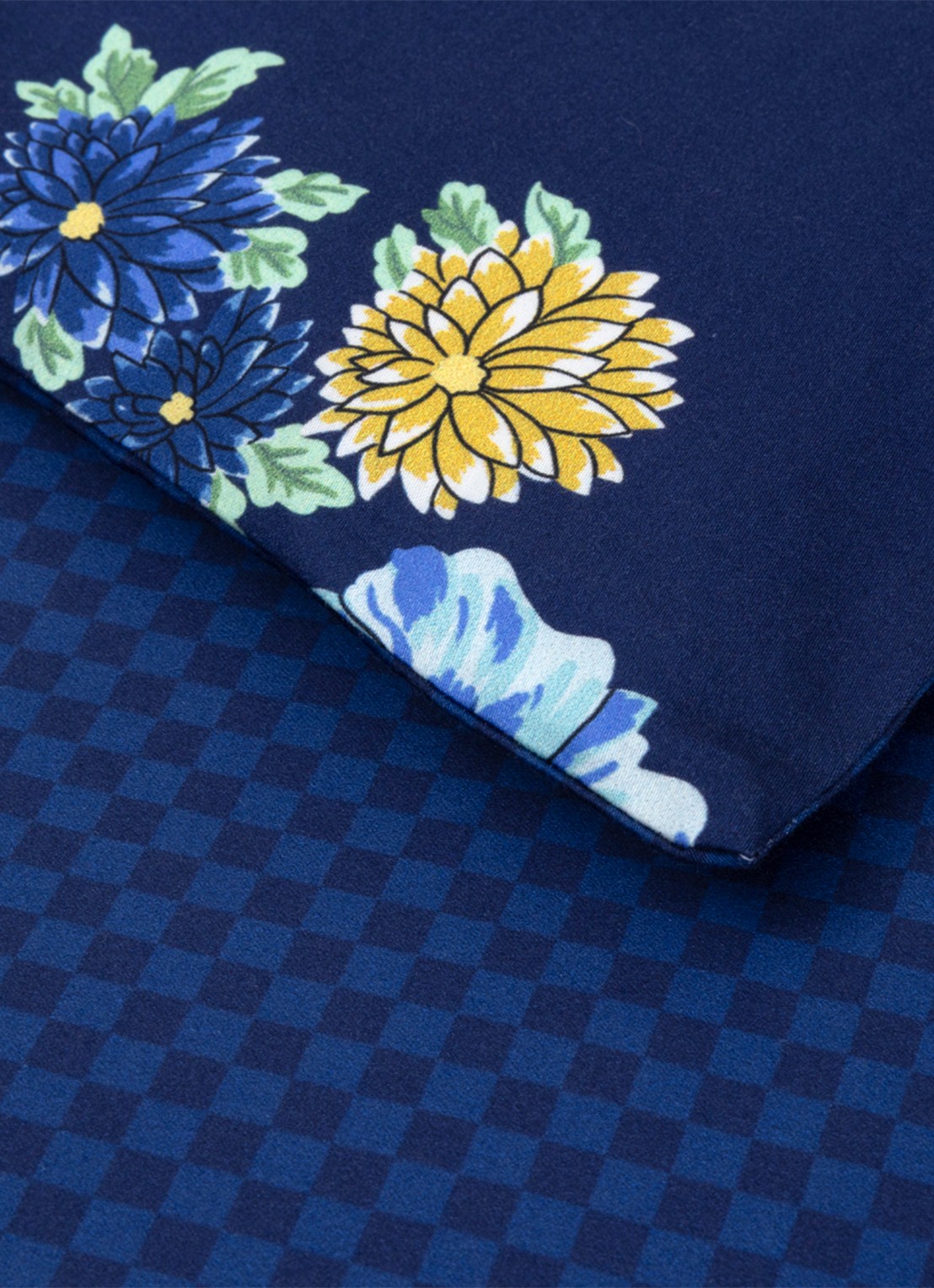 KENZO K Dahlia dekbedovertrek - exclusief kussenslopen - voorkant 2 blauw